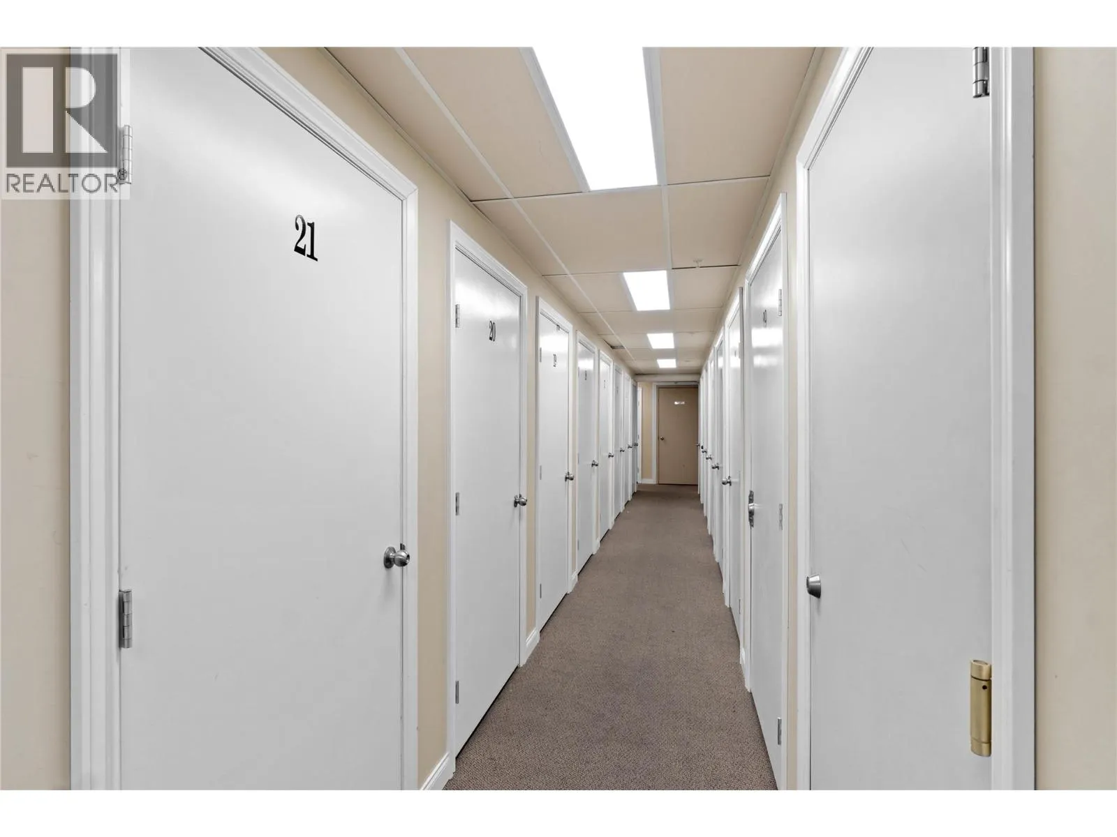1390 HILLSIDE Drive Unit# 207