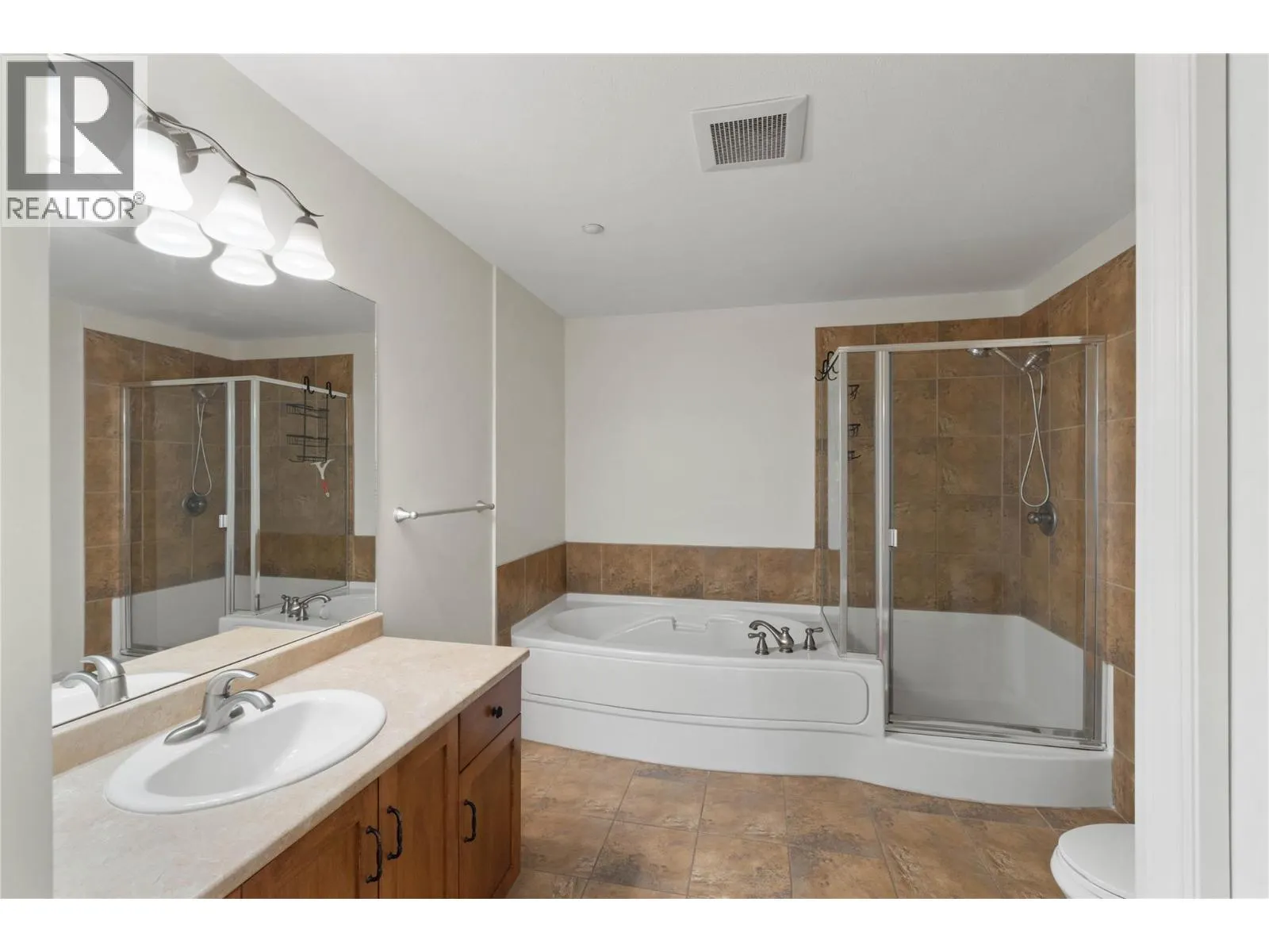 1390 HILLSIDE Drive Unit# 207