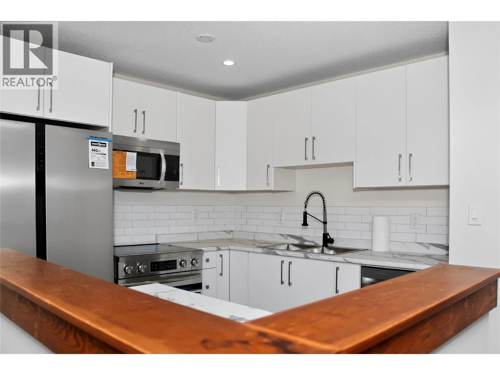 800 VALHALLA Drive Unit# 100