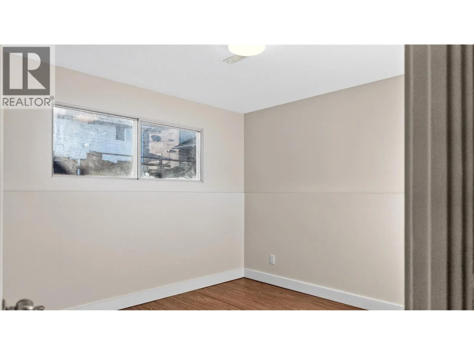 800 VALHALLA Drive Unit# 100