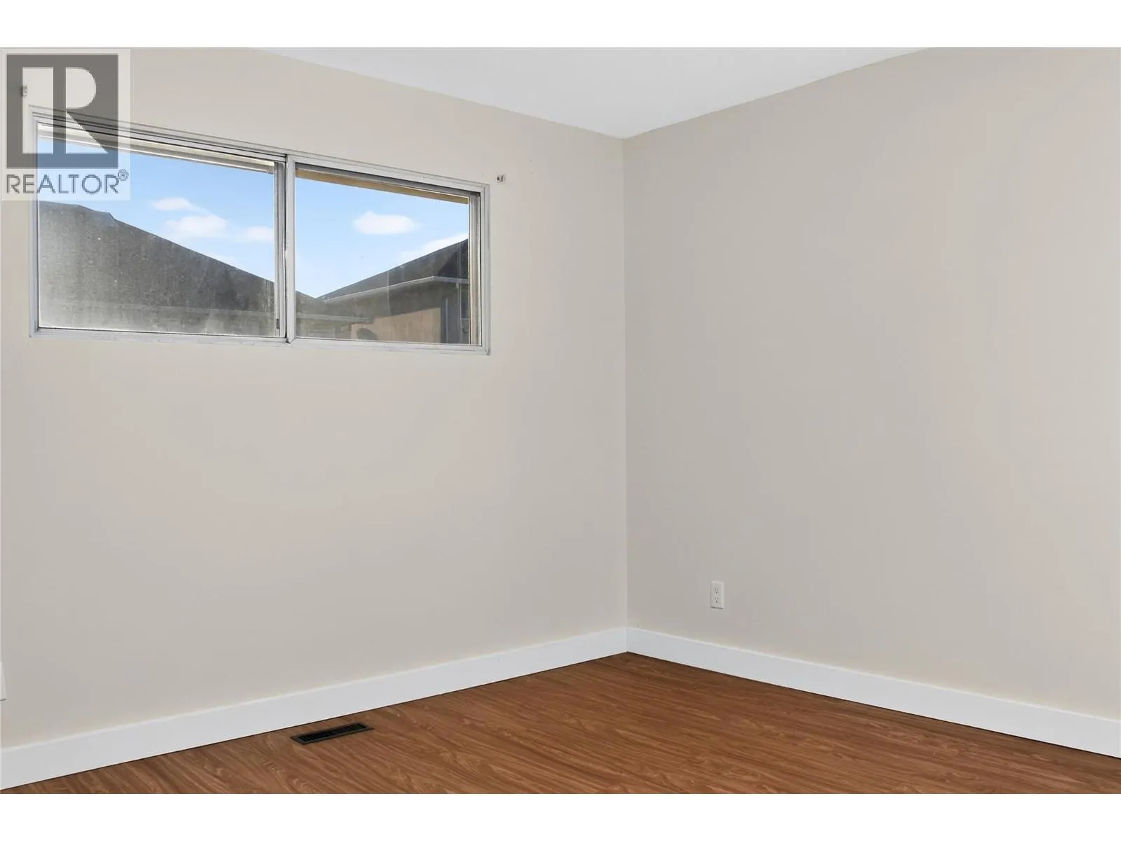 800 VALHALLA Drive Unit# 100