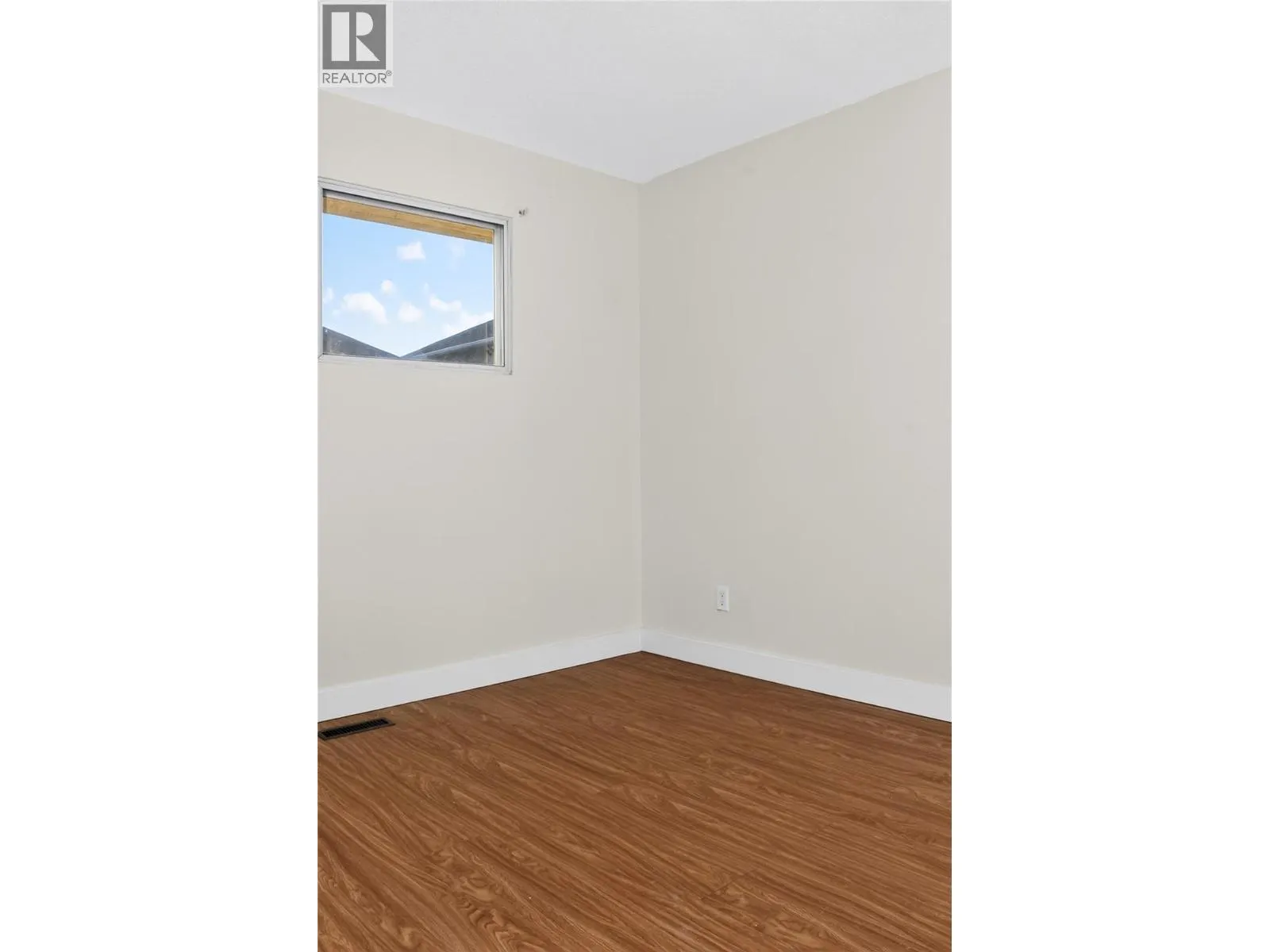 800 VALHALLA Drive Unit# 100
