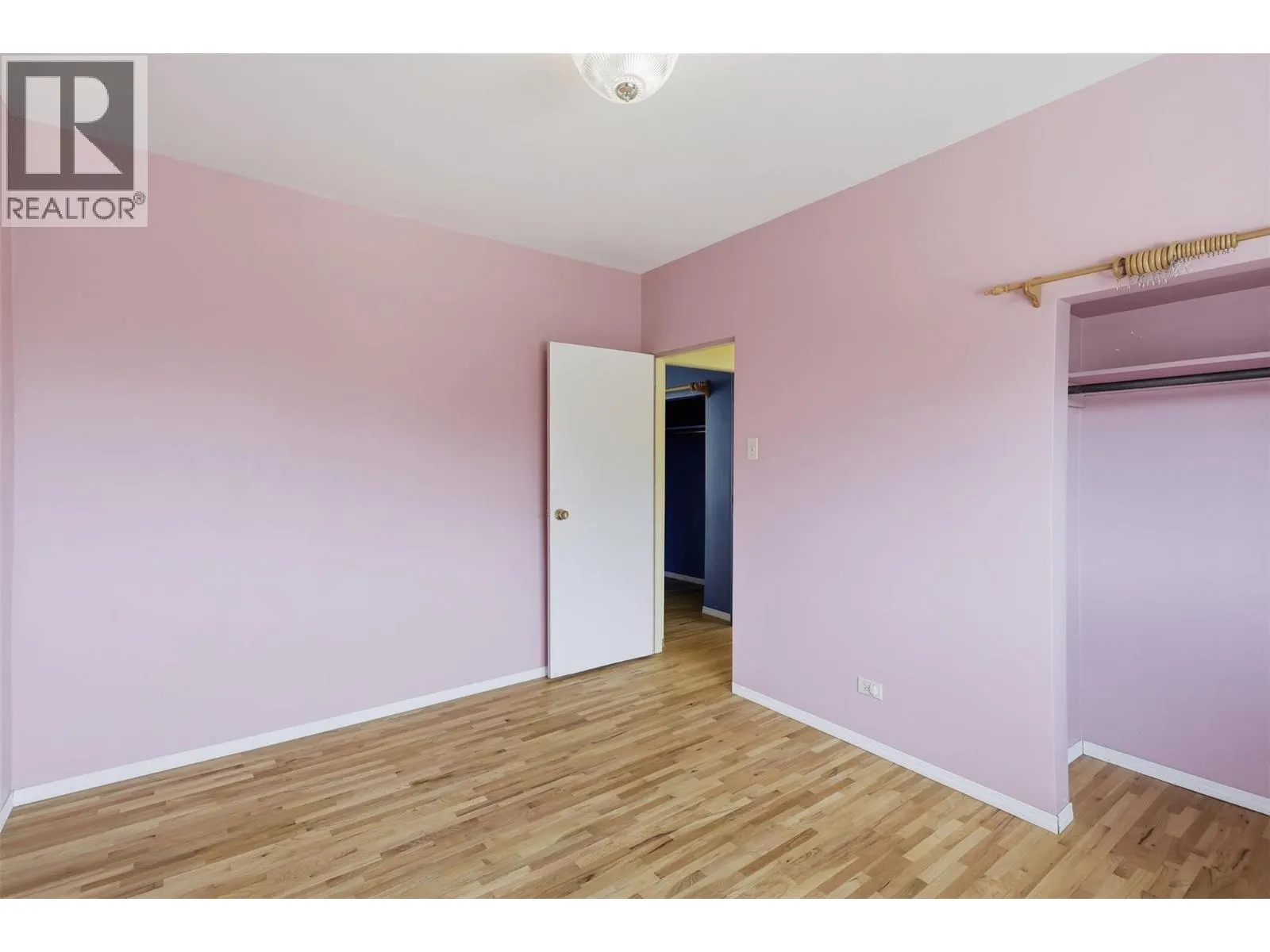 211 CONNAUGHT Road