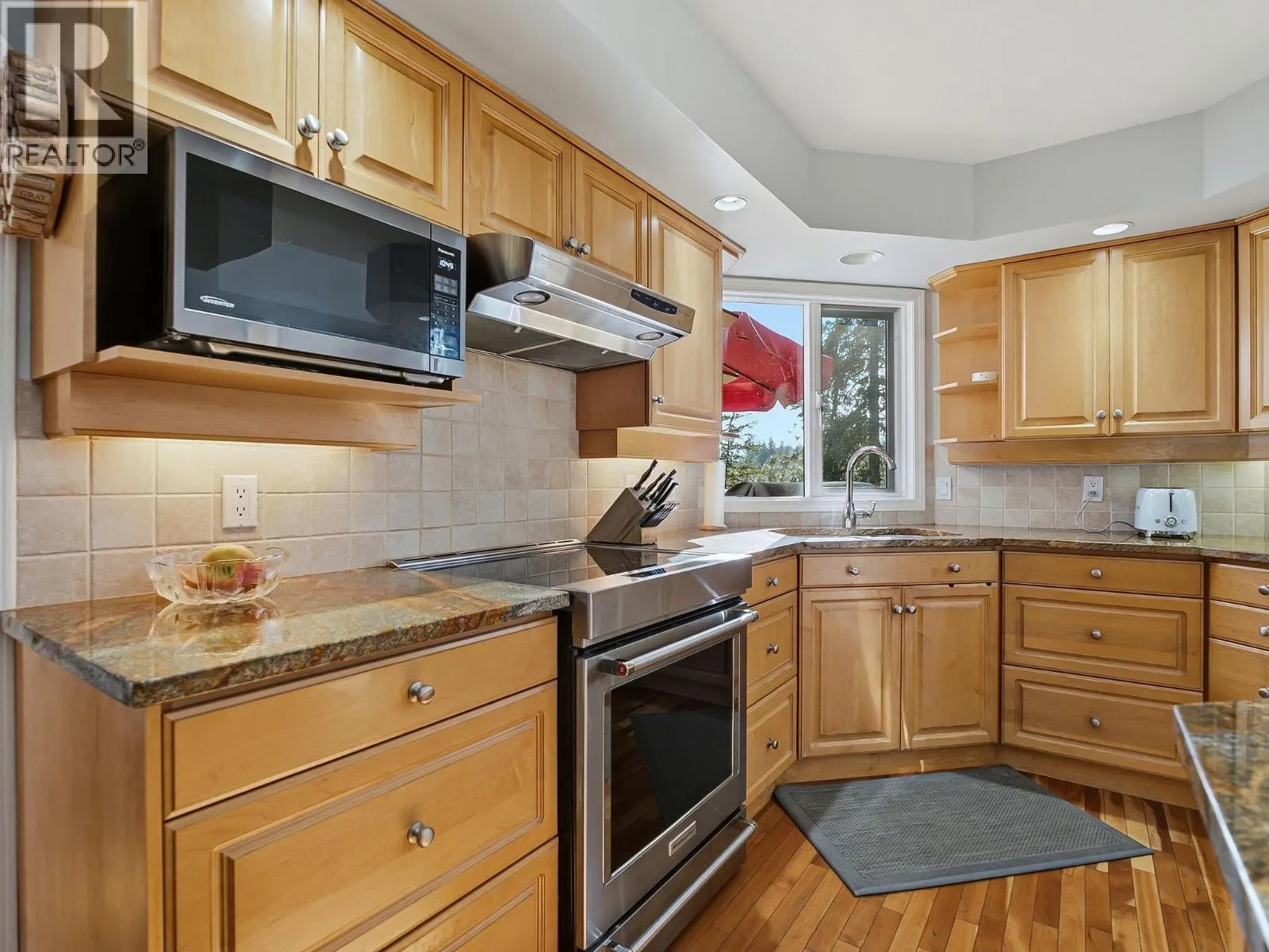764 Cassiar Place
