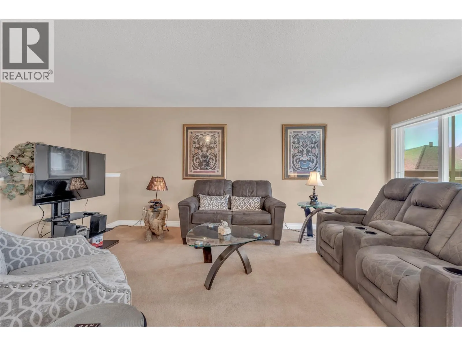 3948 Finnerty Road Unit# 175