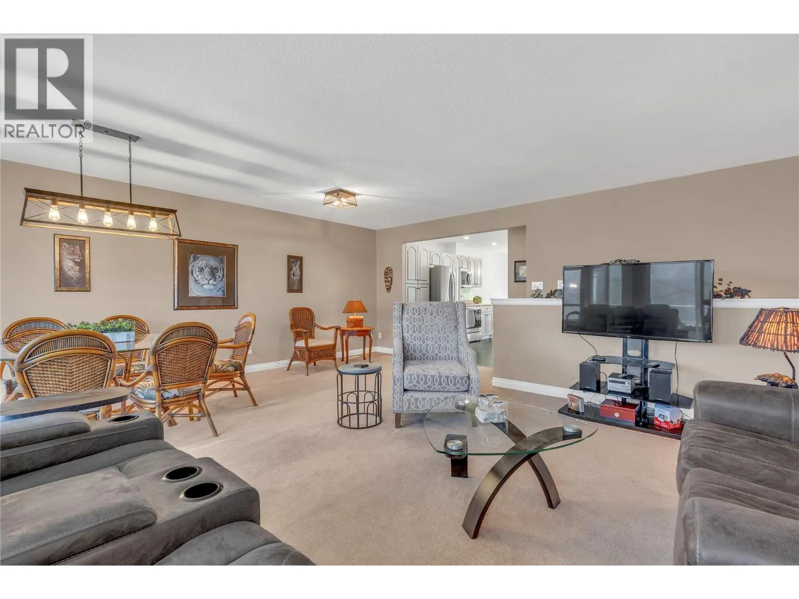 3948 Finnerty Road Unit# 175