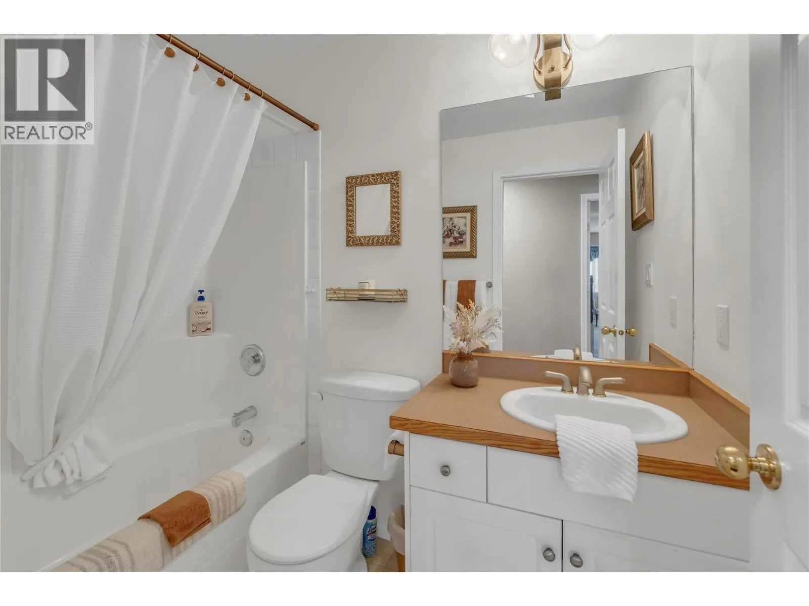 3948 Finnerty Road Unit# 175