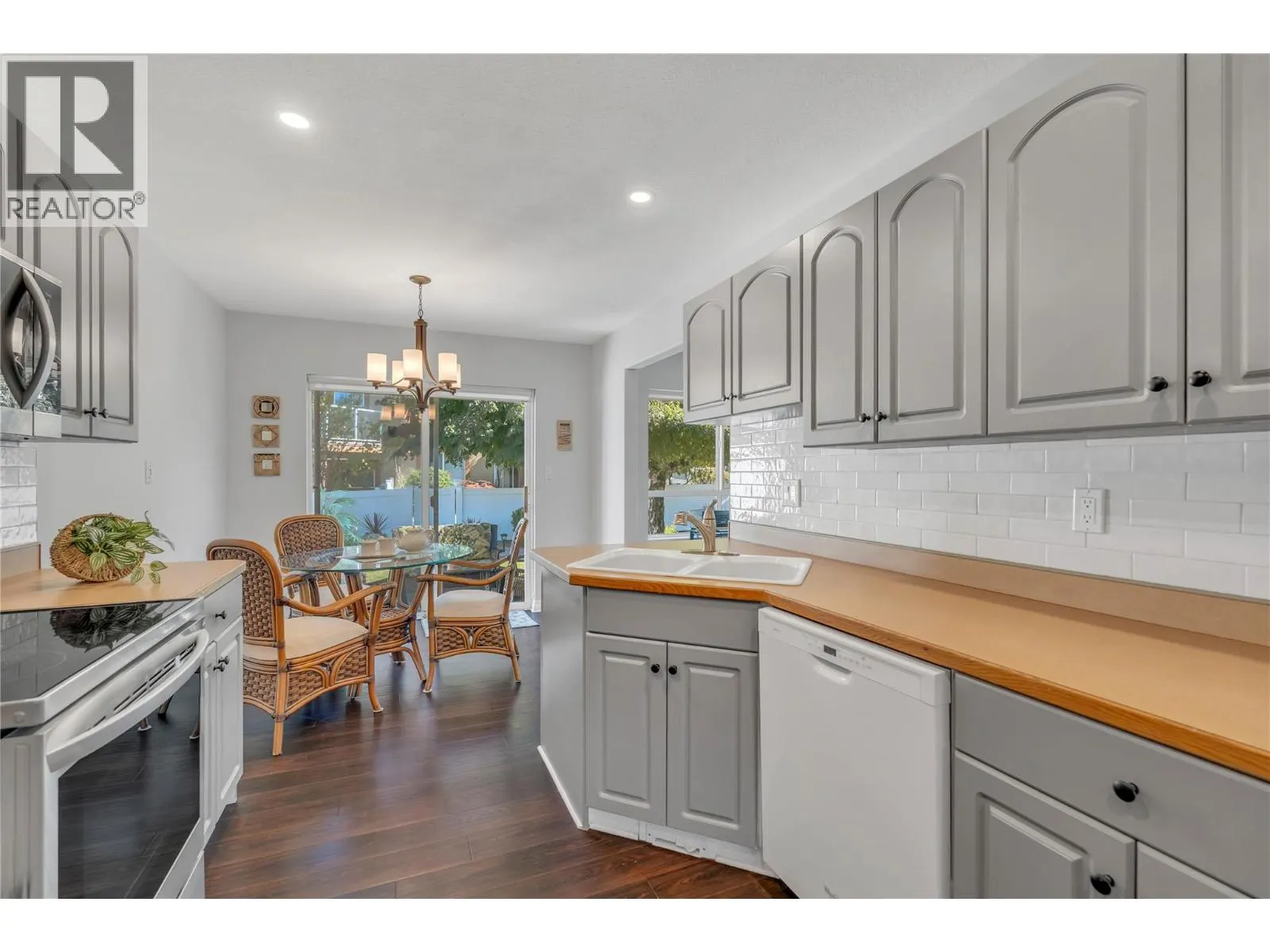 3948 Finnerty Road Unit# 175