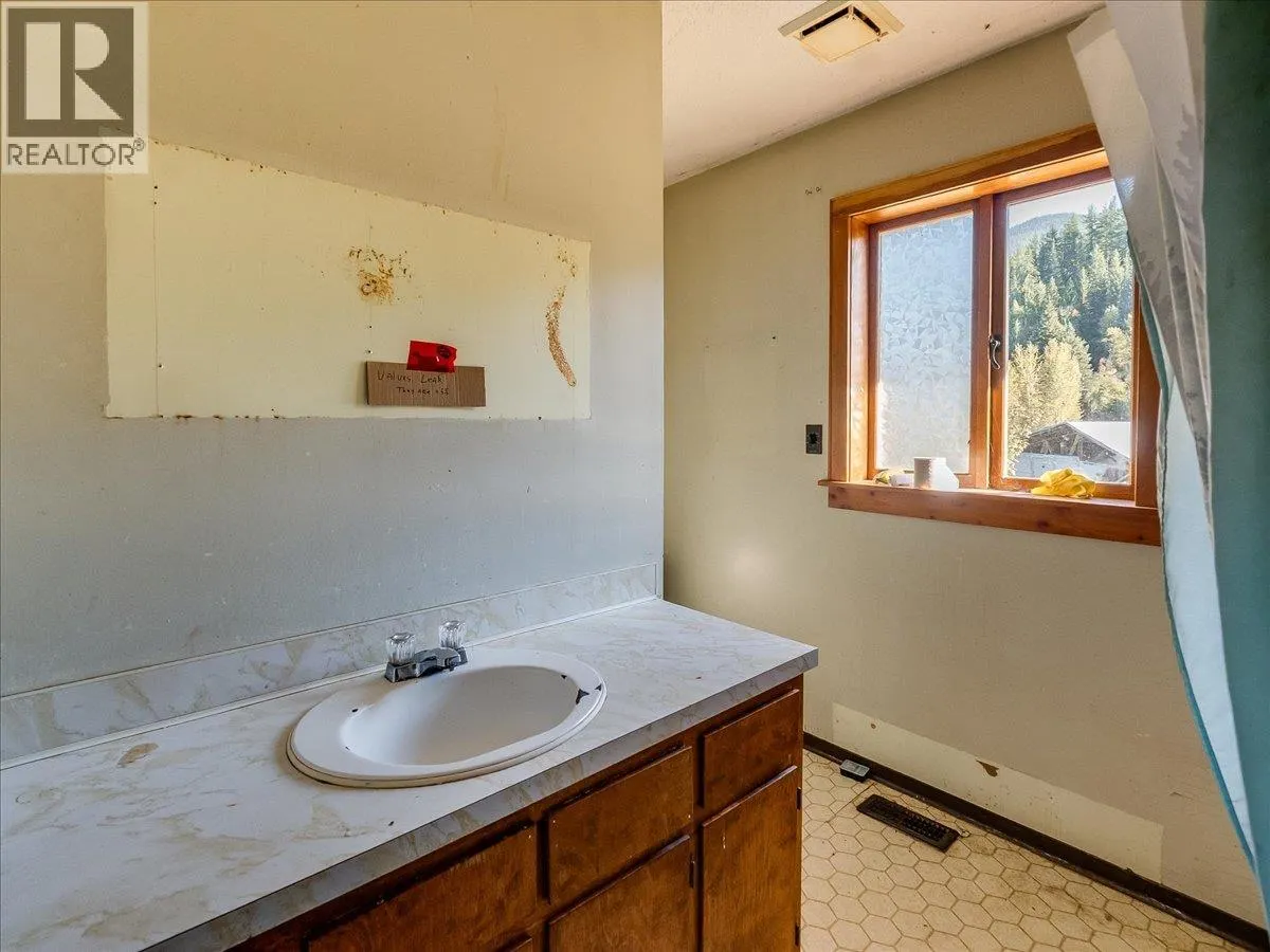 3168 Pass Creek Road
