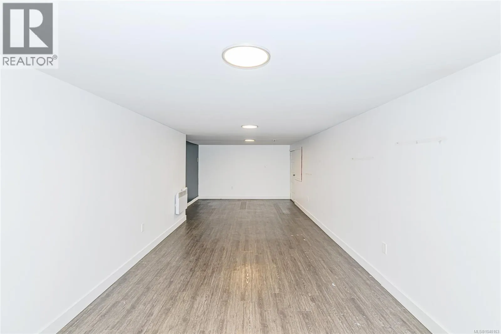 585 Baker St