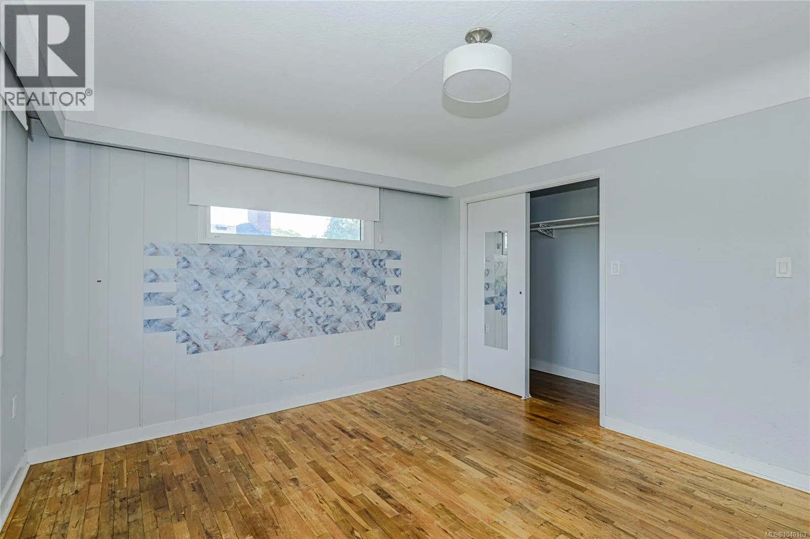 585 Baker St