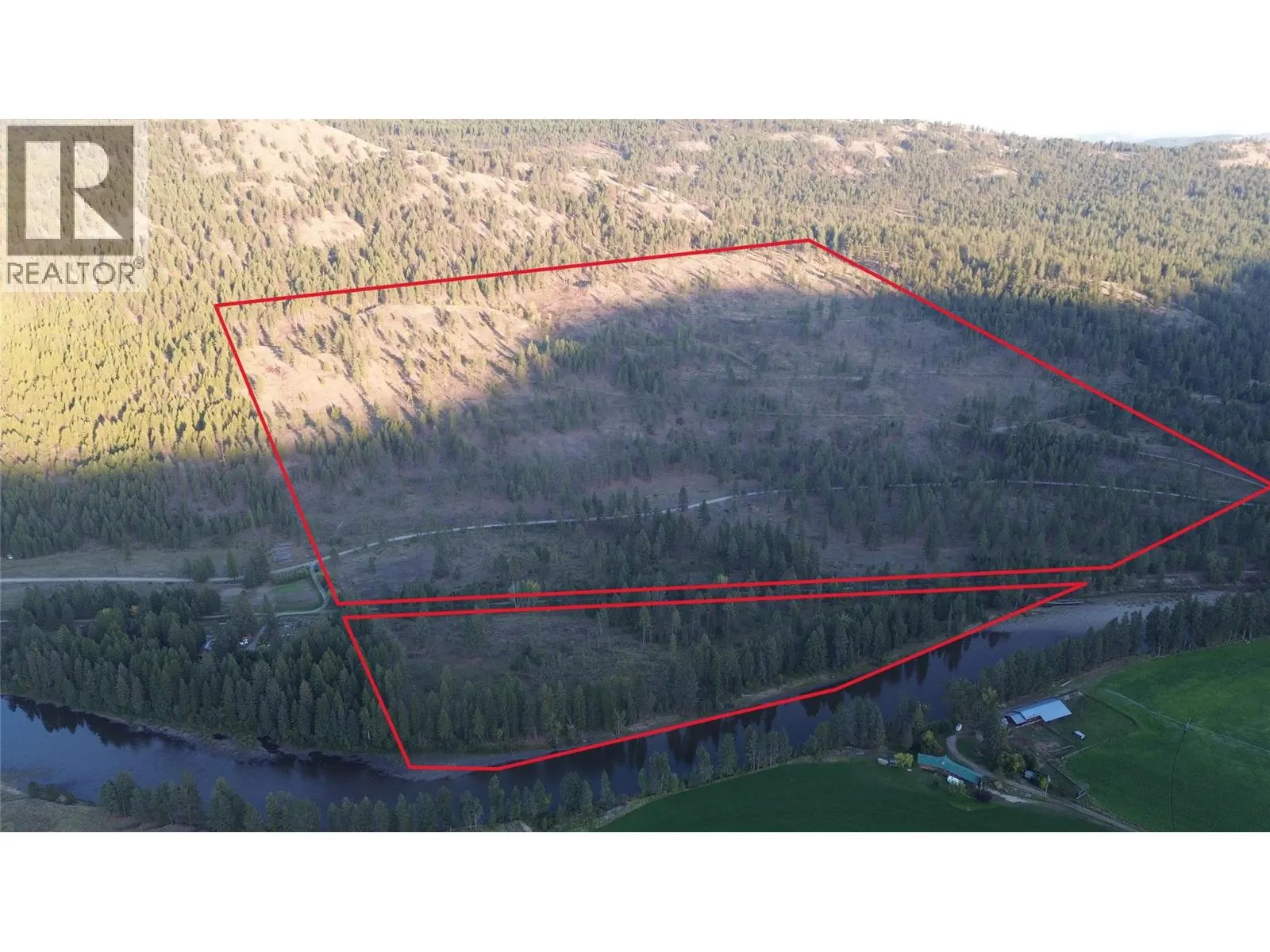 DL 1402S Kettle River E Road