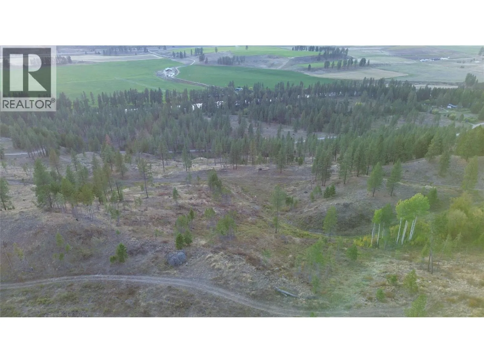 DL 1402S Kettle River E Road