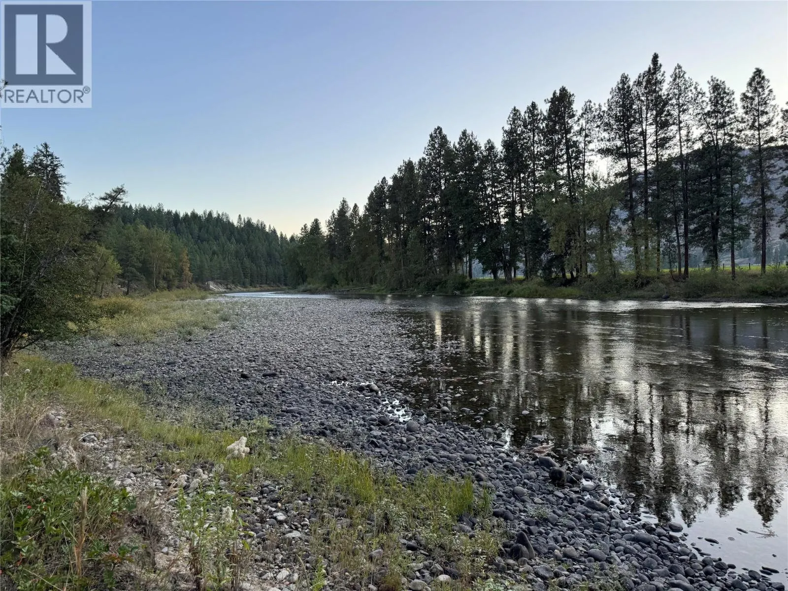 DL 1402S Kettle River E Road