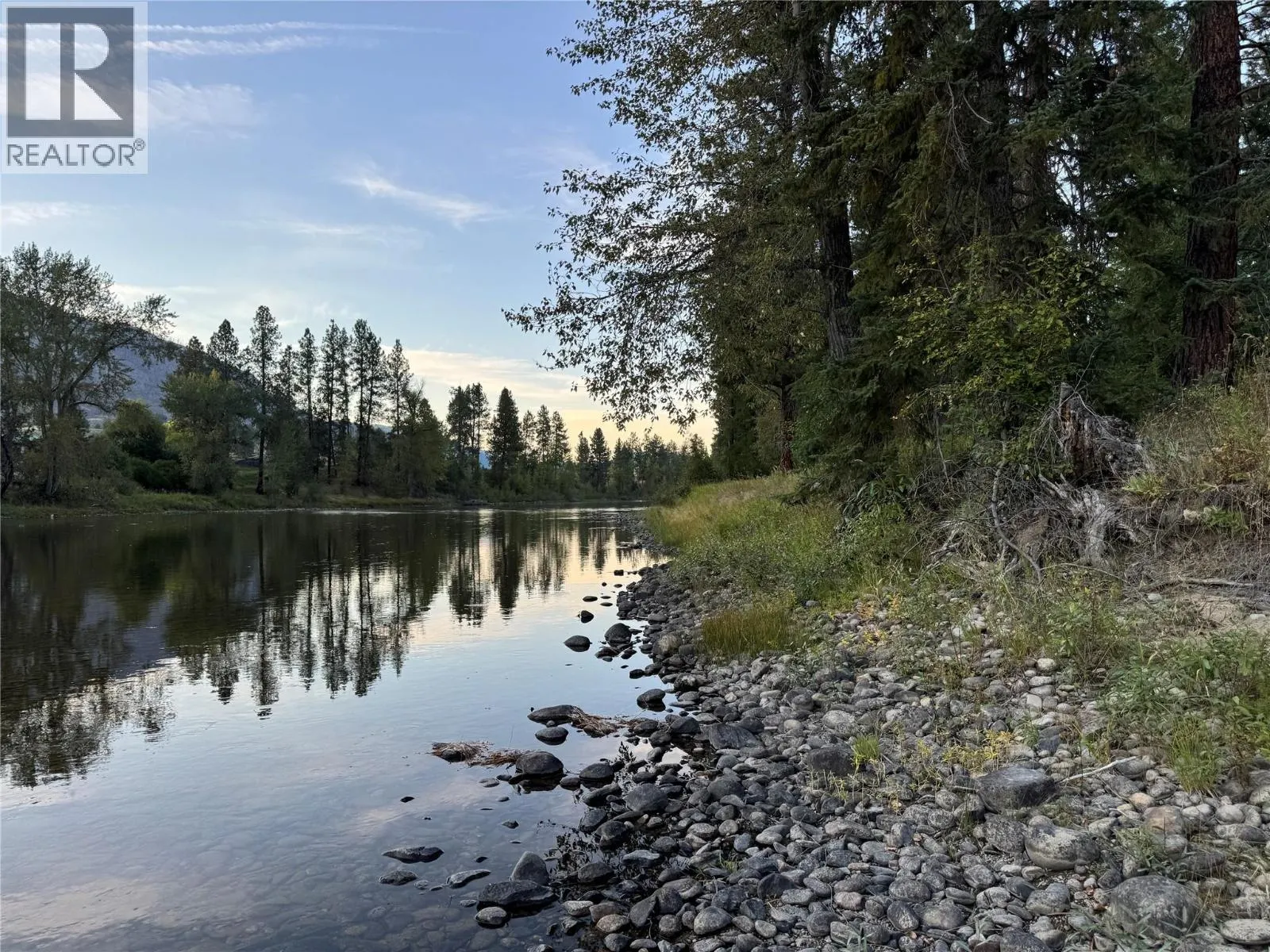 DL 1402S Kettle River E Road