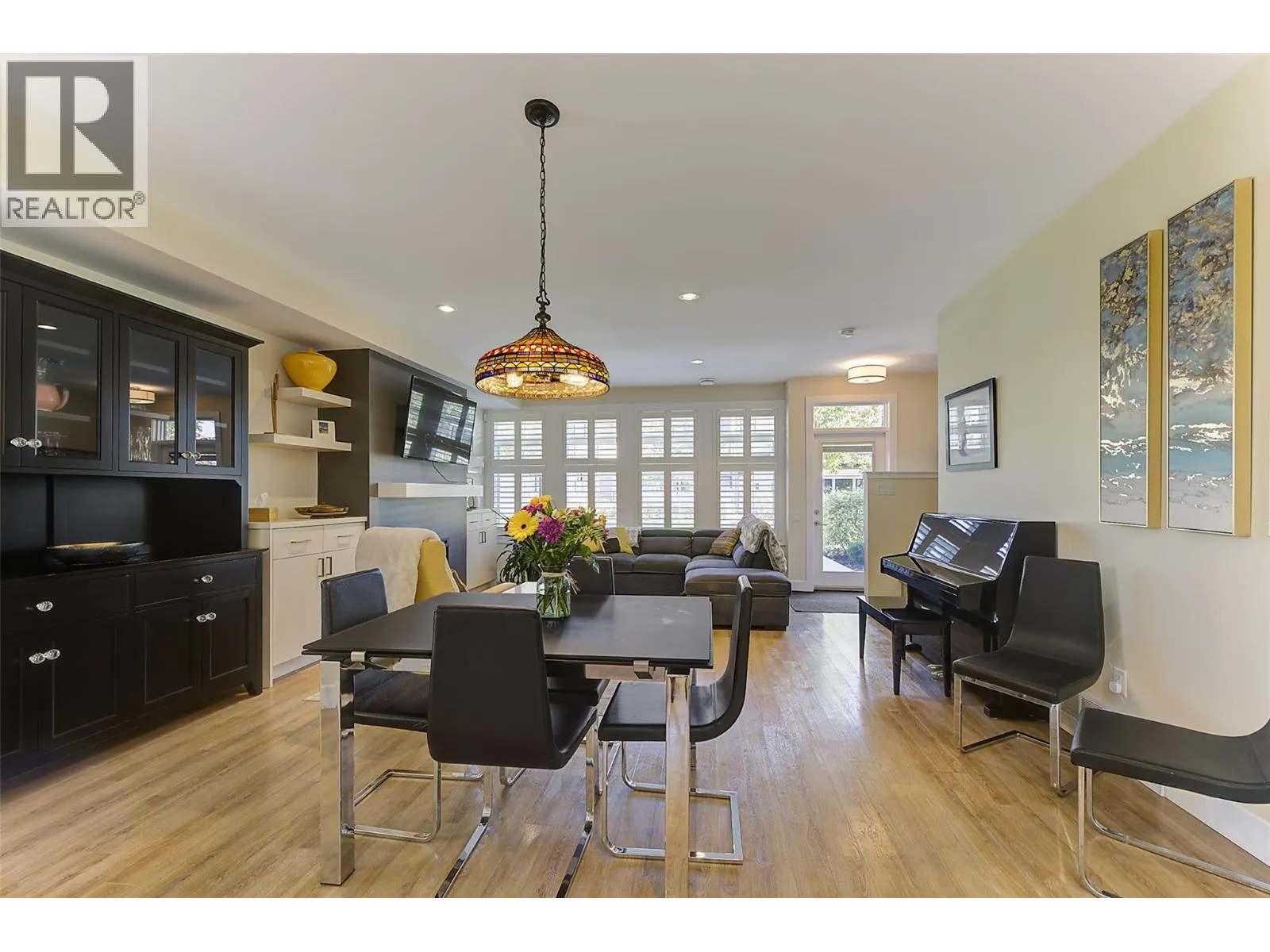 1102 Cameron Avenue Unit# 25