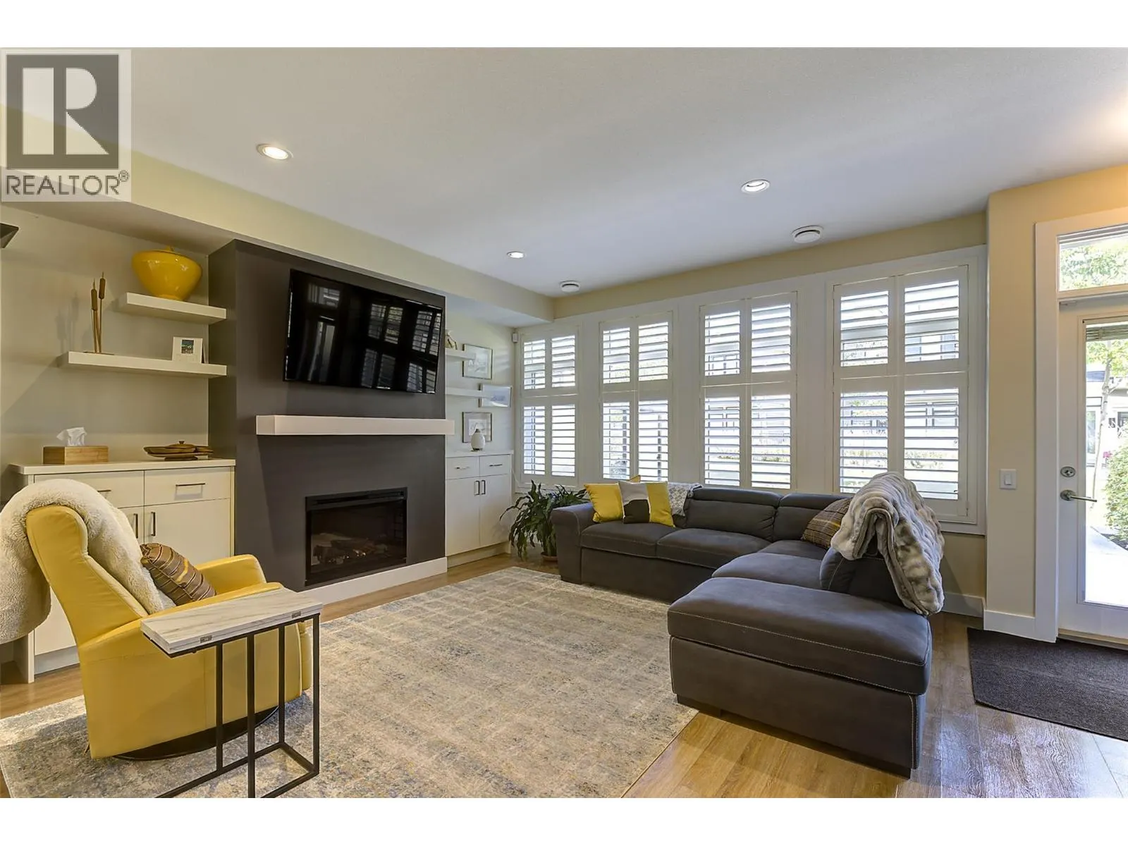 1102 Cameron Avenue Unit# 25