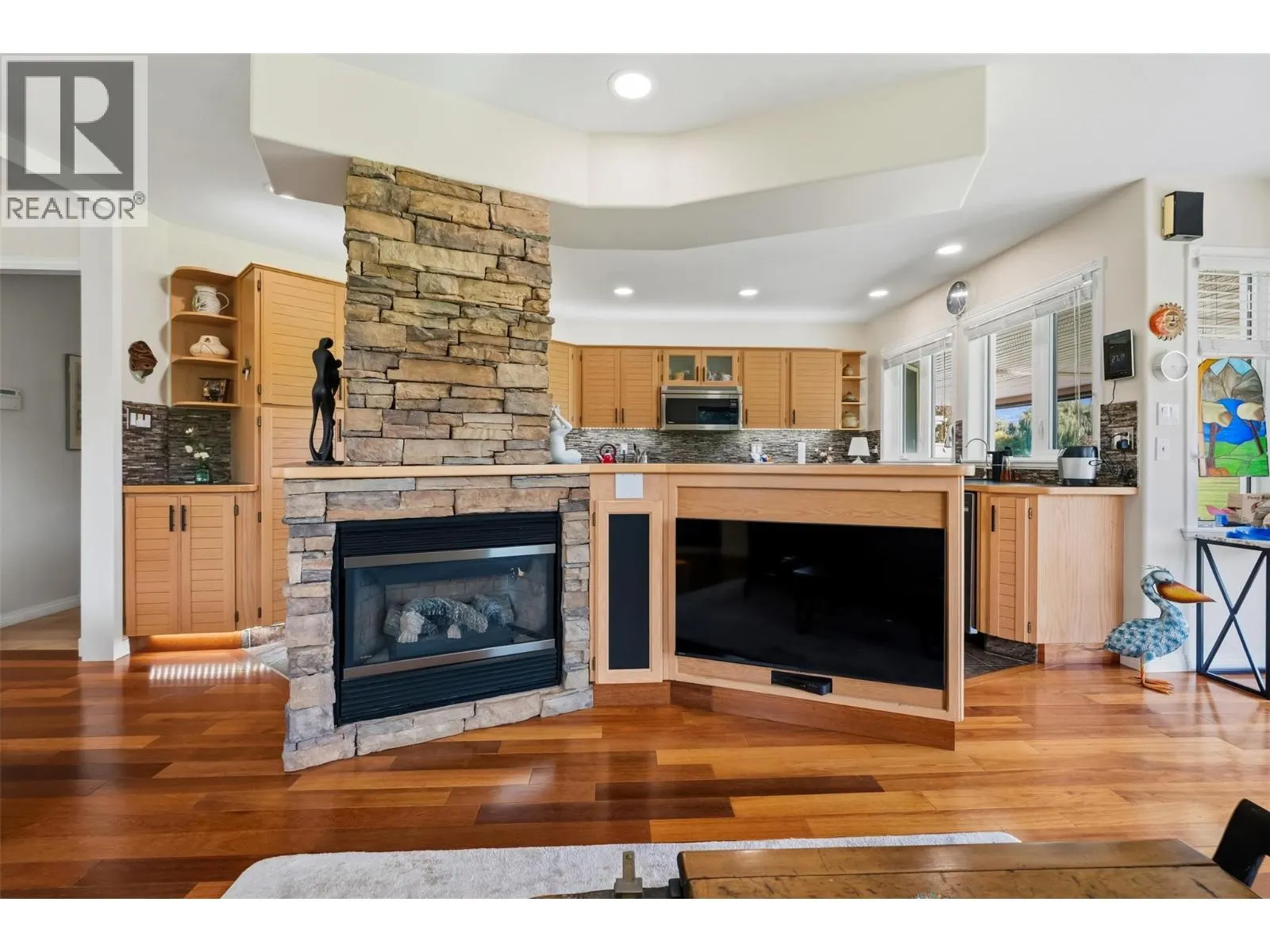 801 Comox Street Unit# 116