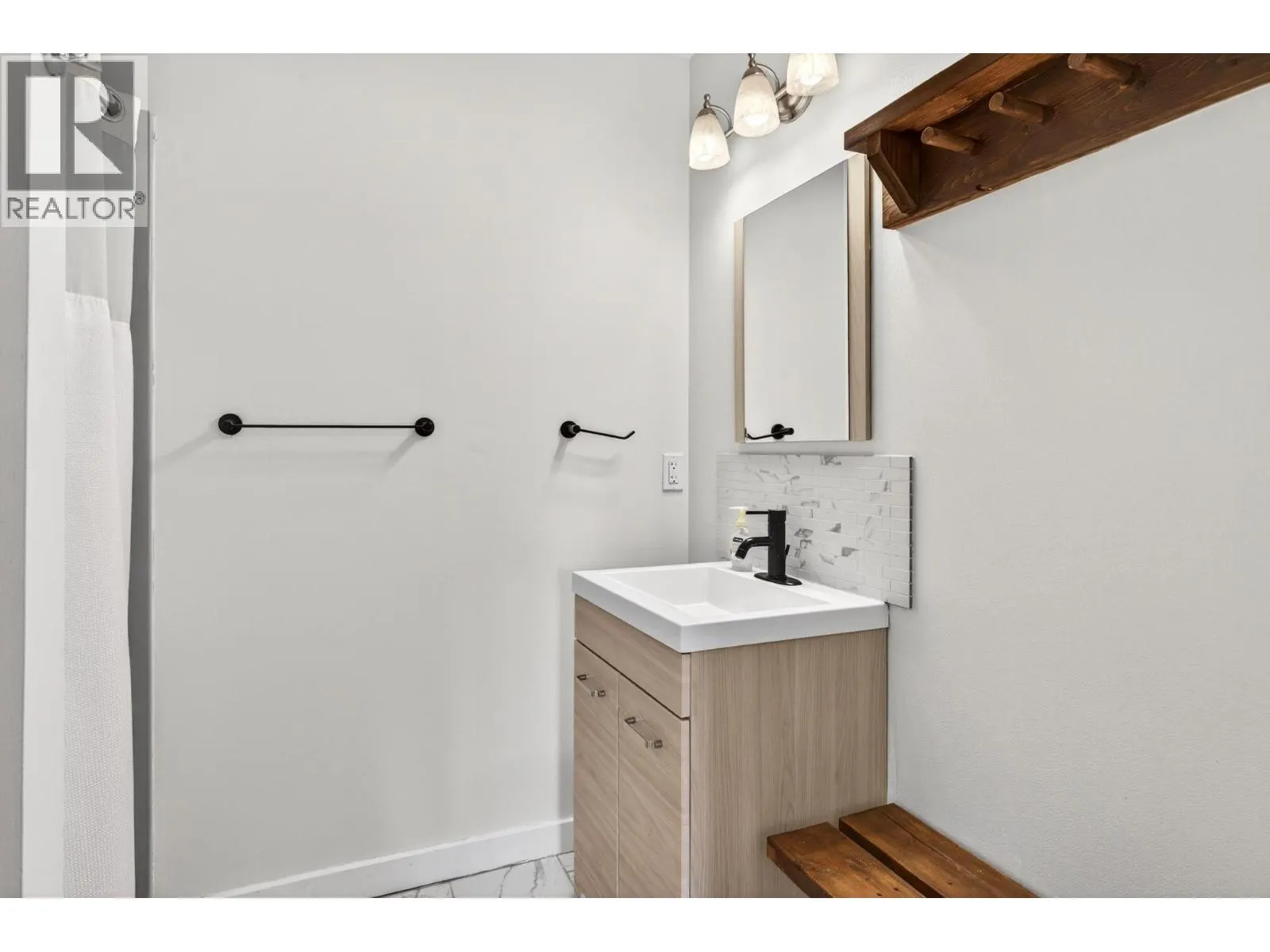 7375 Porcupine Road Unit# B6