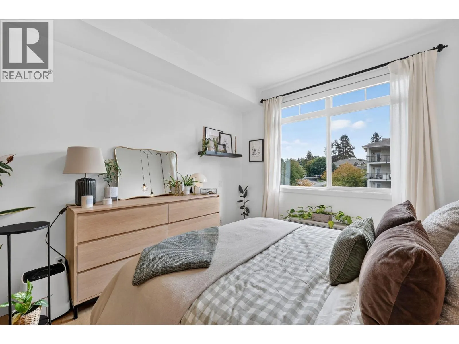 1350 Ridgeway Drive Unit# 302