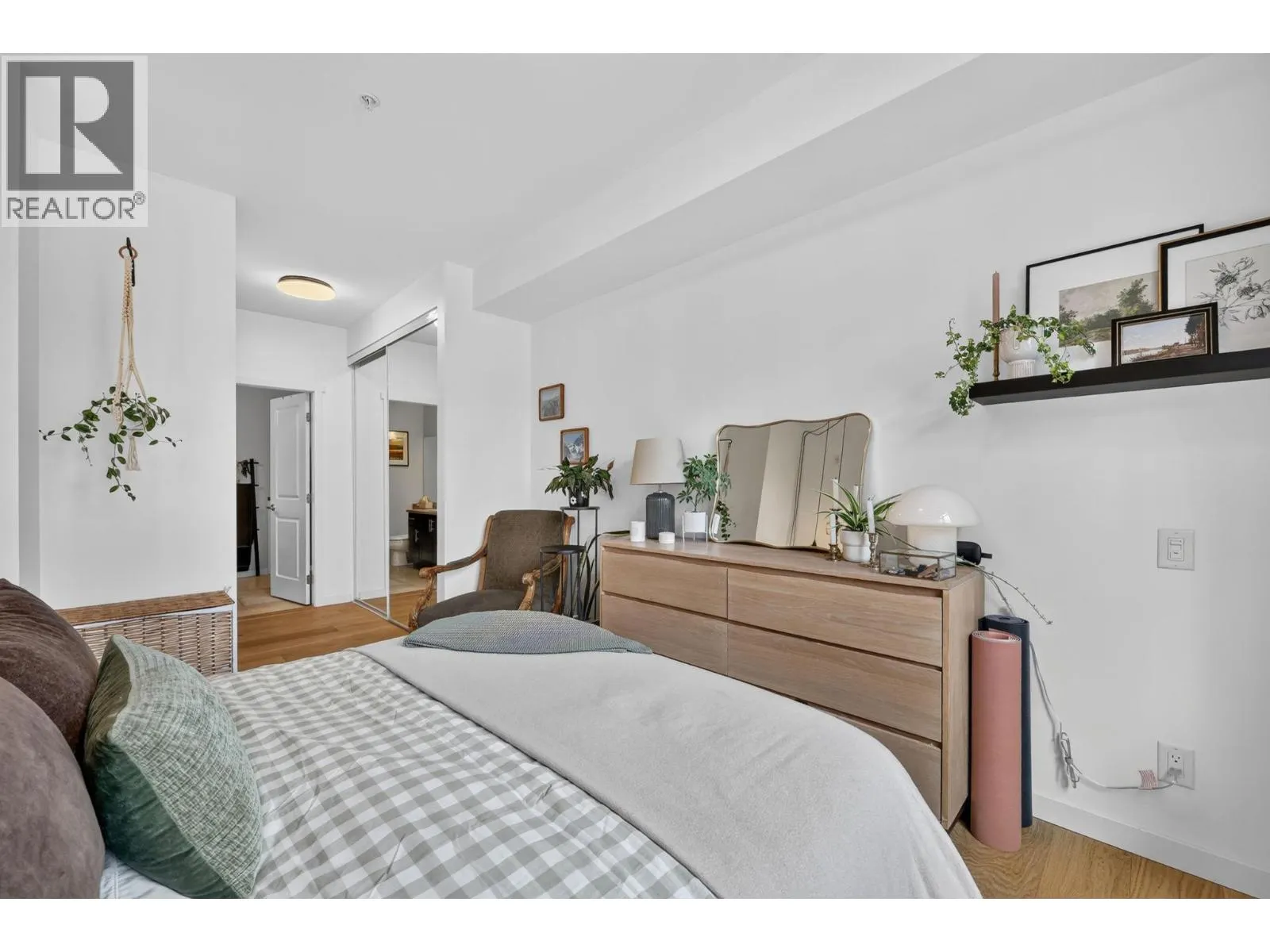 1350 Ridgeway Drive Unit# 302