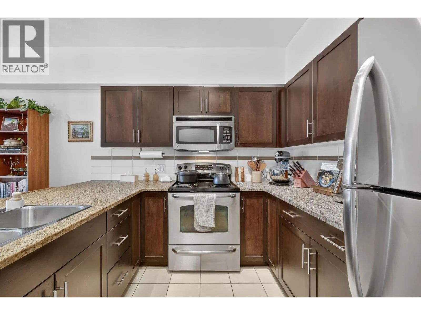 1350 Ridgeway Drive Unit# 302