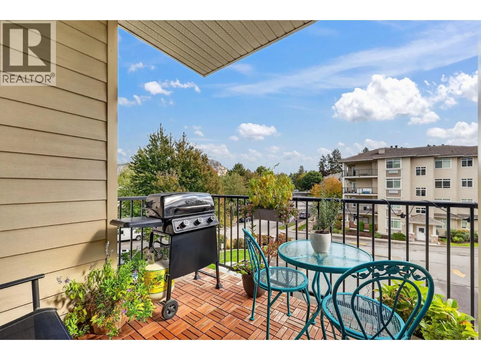 1350 Ridgeway Drive Unit# 302