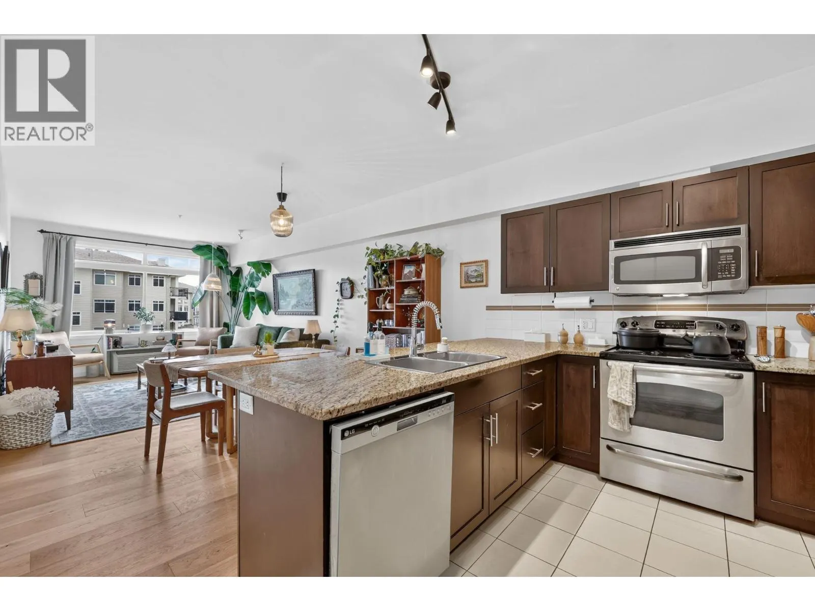 1350 Ridgeway Drive Unit# 302