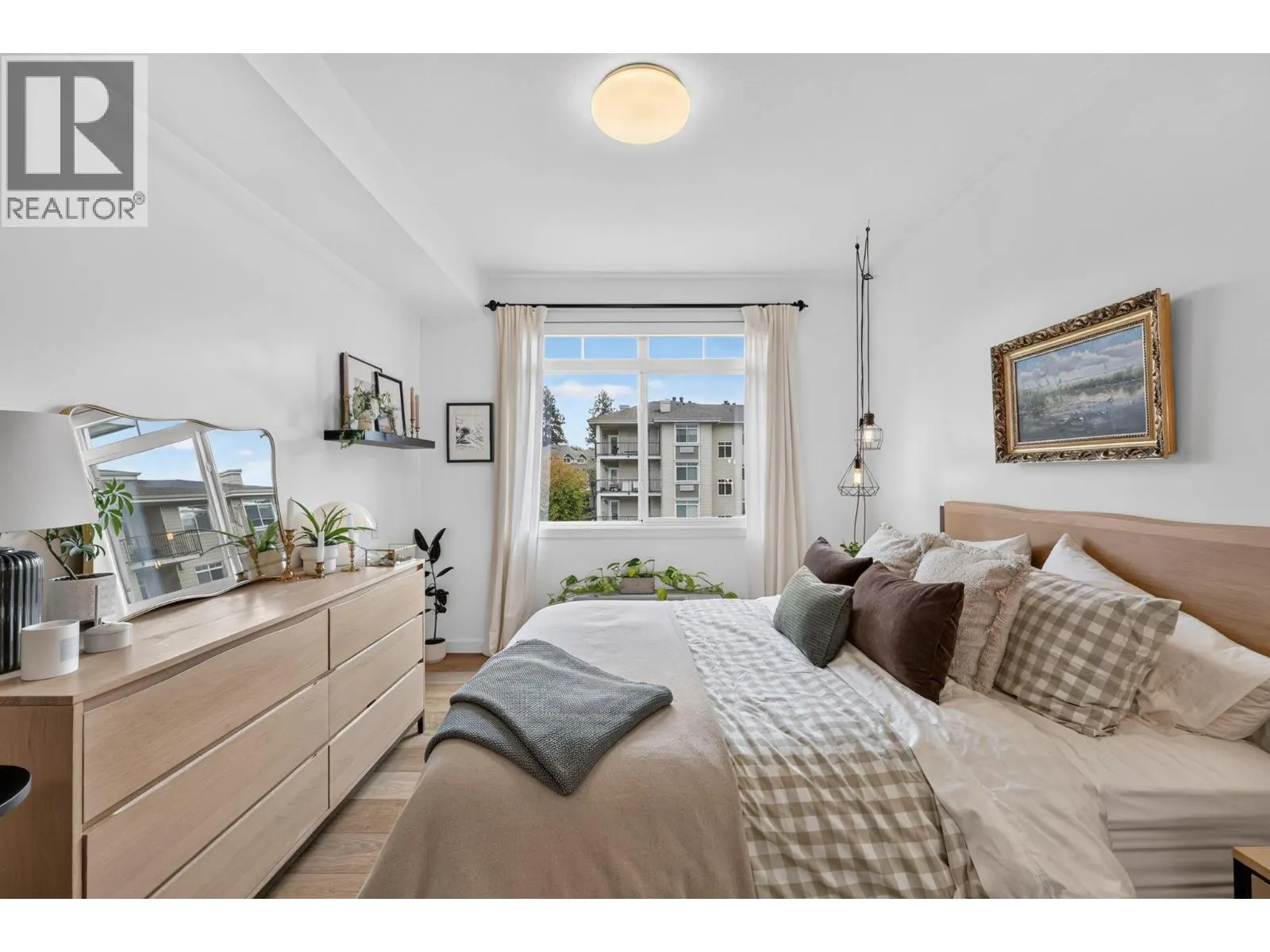 1350 Ridgeway Drive Unit# 302