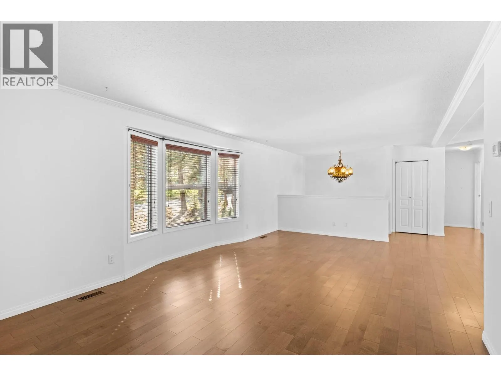 1261 Main Street