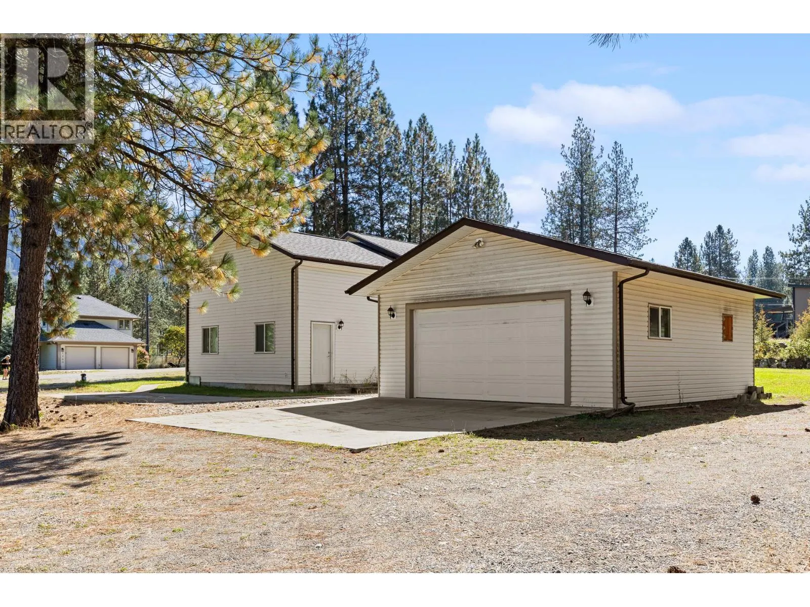 1261 Main Street