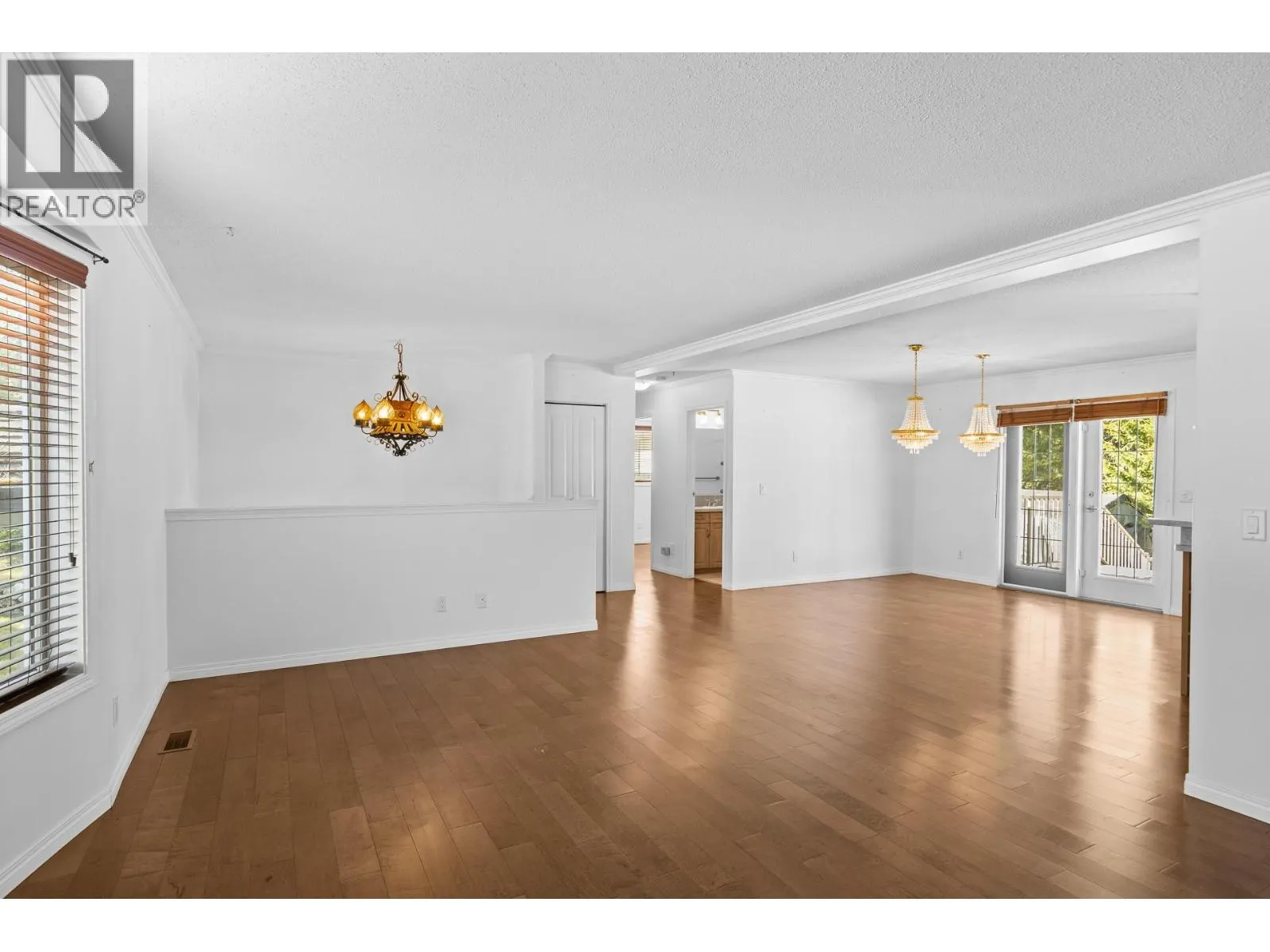 1261 Main Street