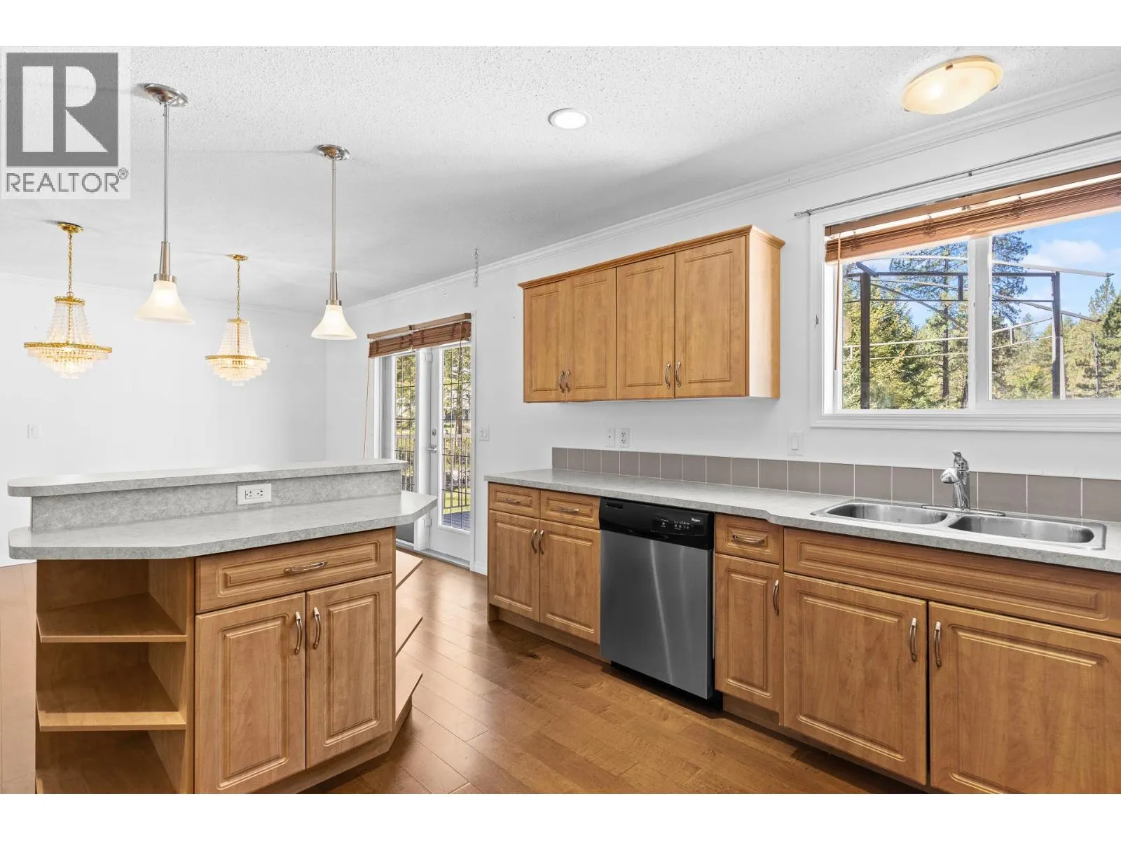 1261 Main Street