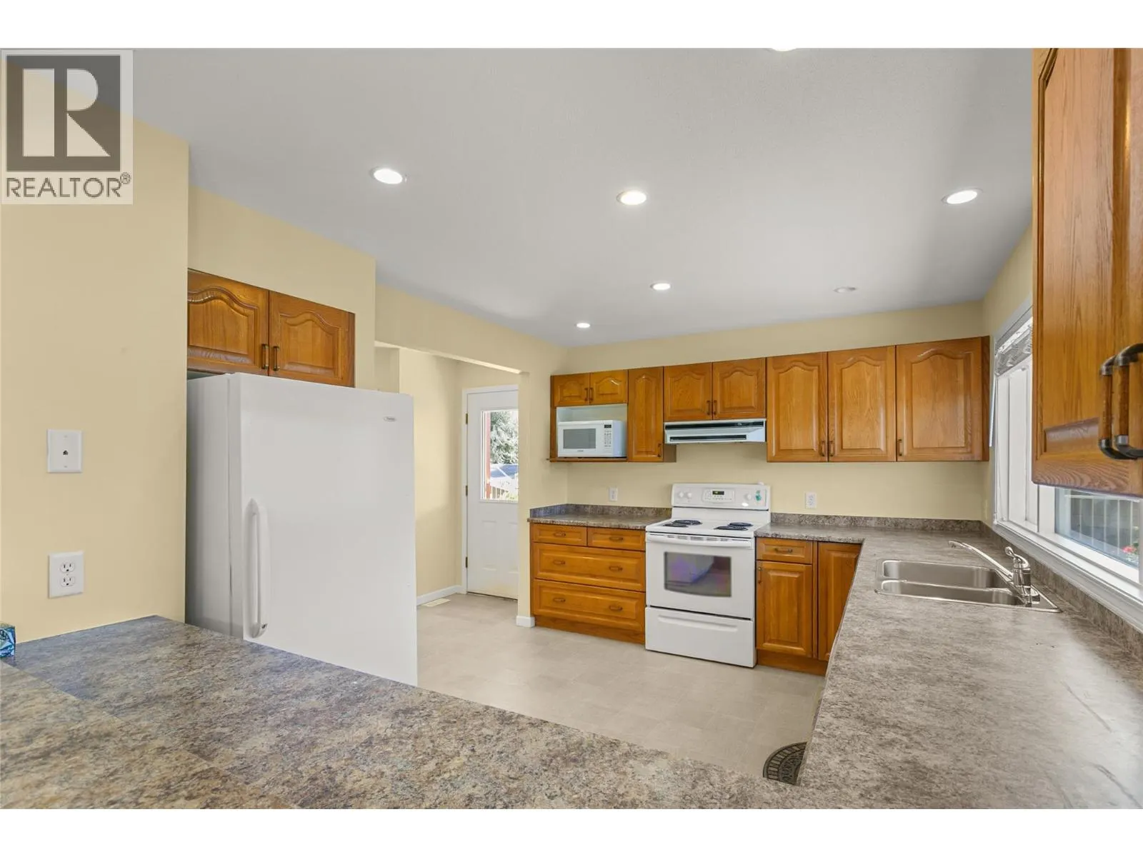 16575 Toby Road