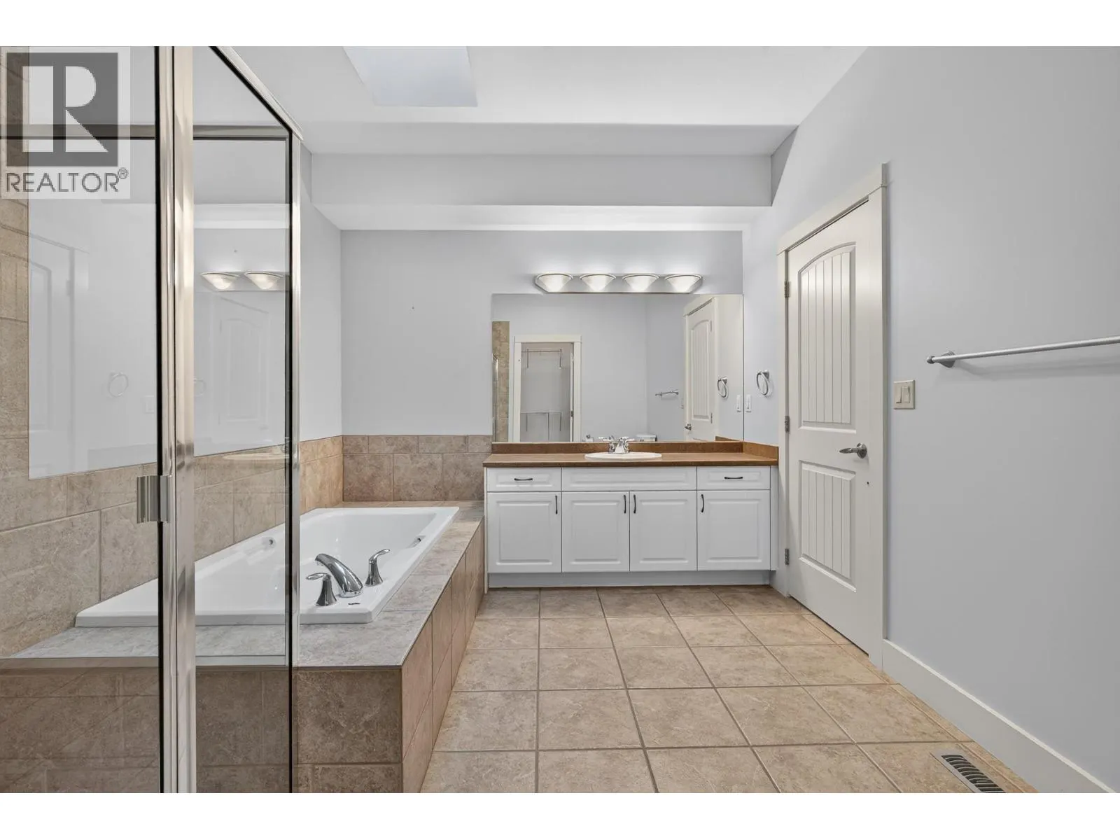 901 Middleton Way Unit# 109 Lot# 9