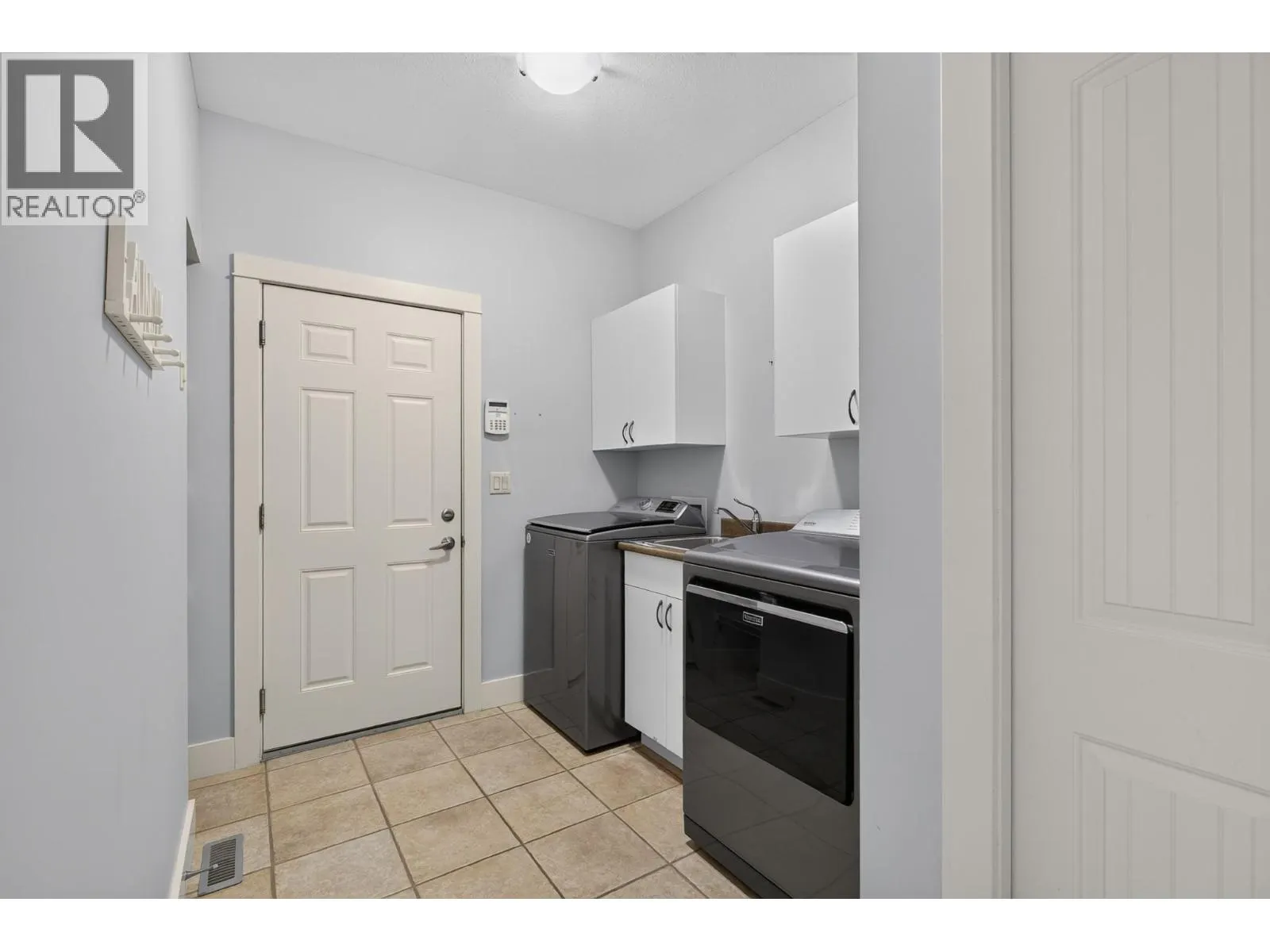 901 Middleton Way Unit# 109 Lot# 9