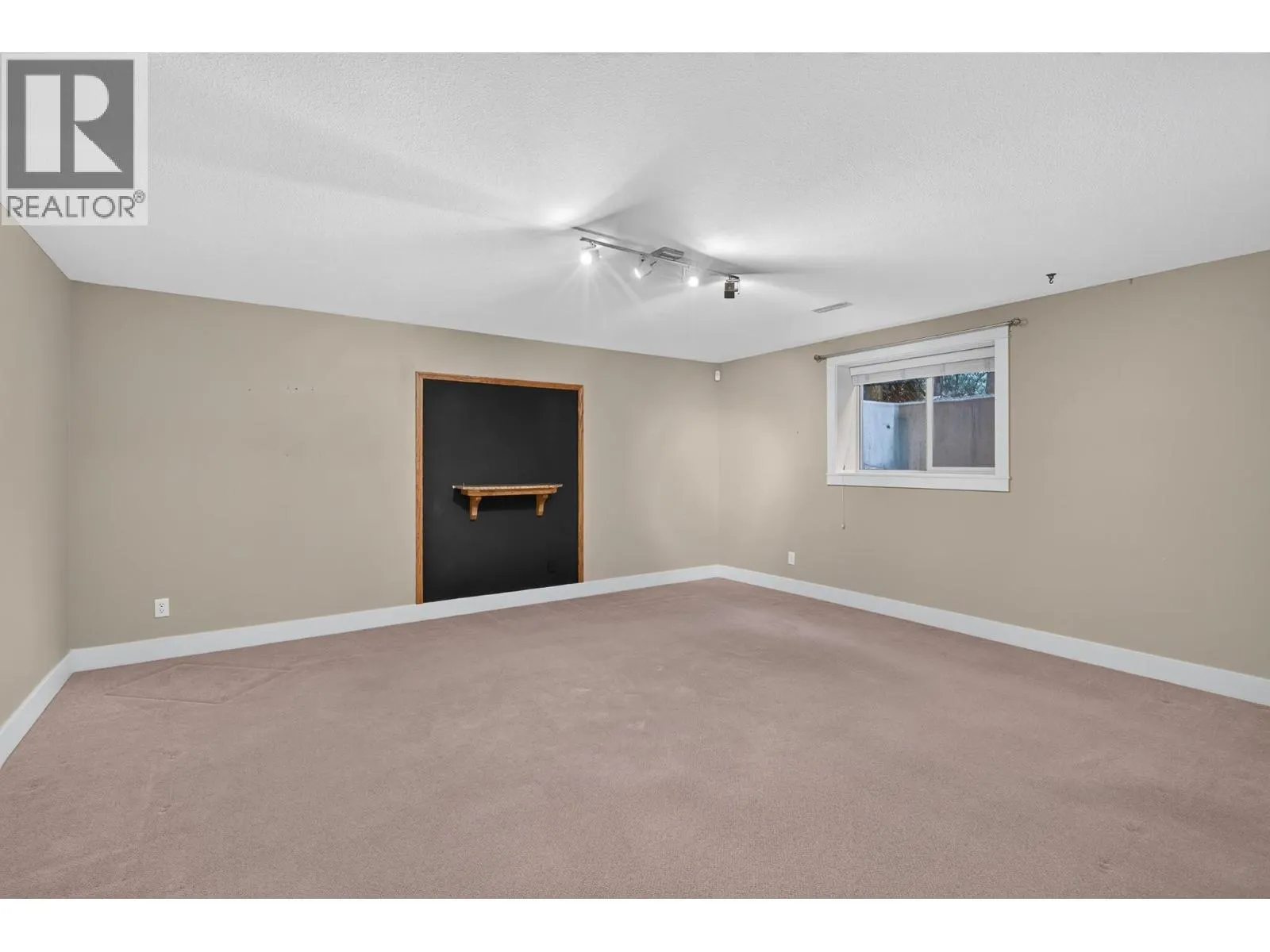 901 Middleton Way Unit# 109 Lot# 9