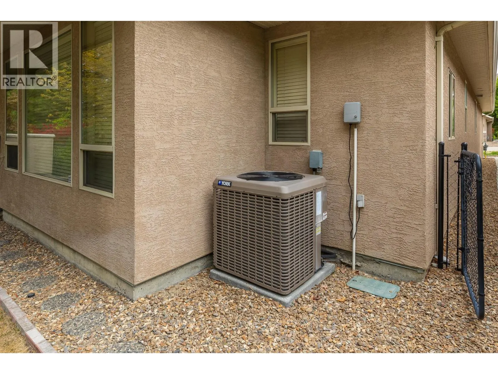 901 Middleton Way Unit# 109 Lot# 9