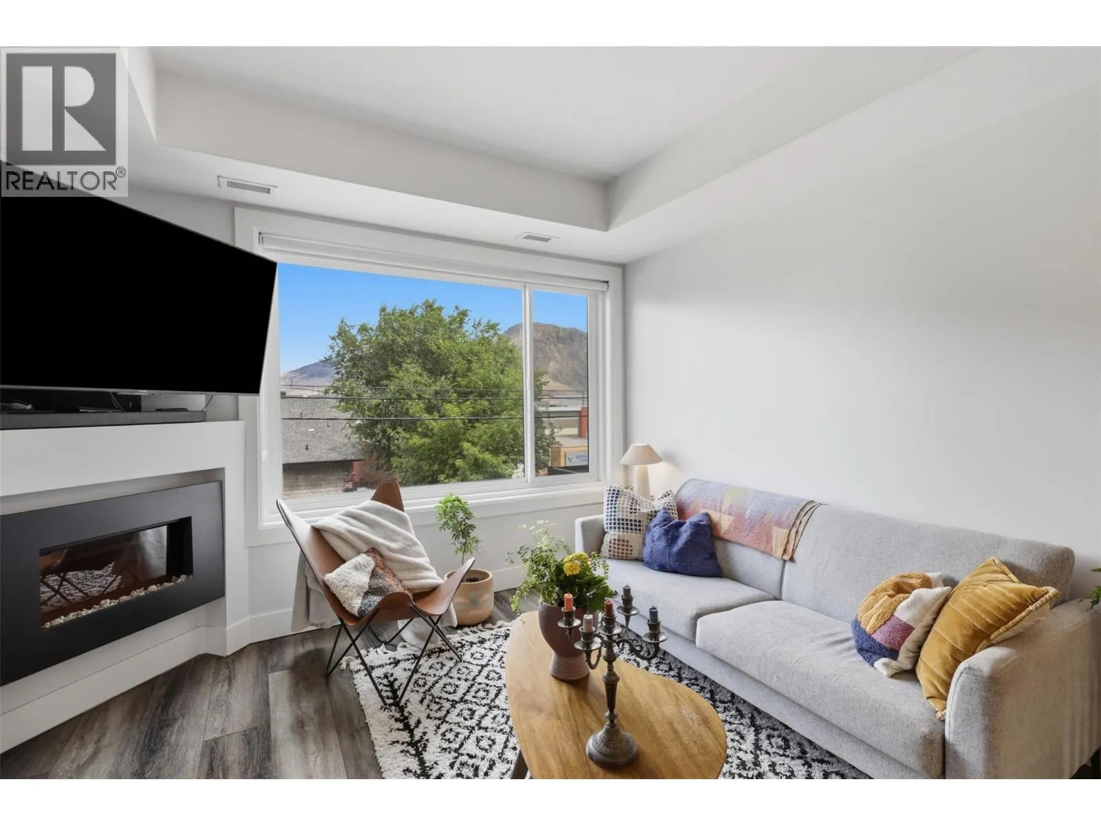 460 5th Avenue Unit# 201