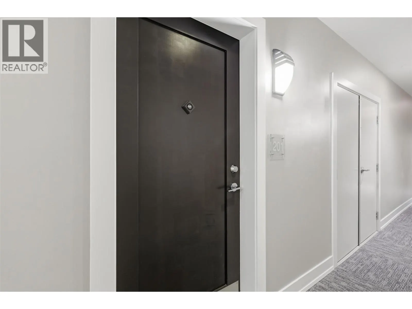 460 5th Avenue Unit# 201