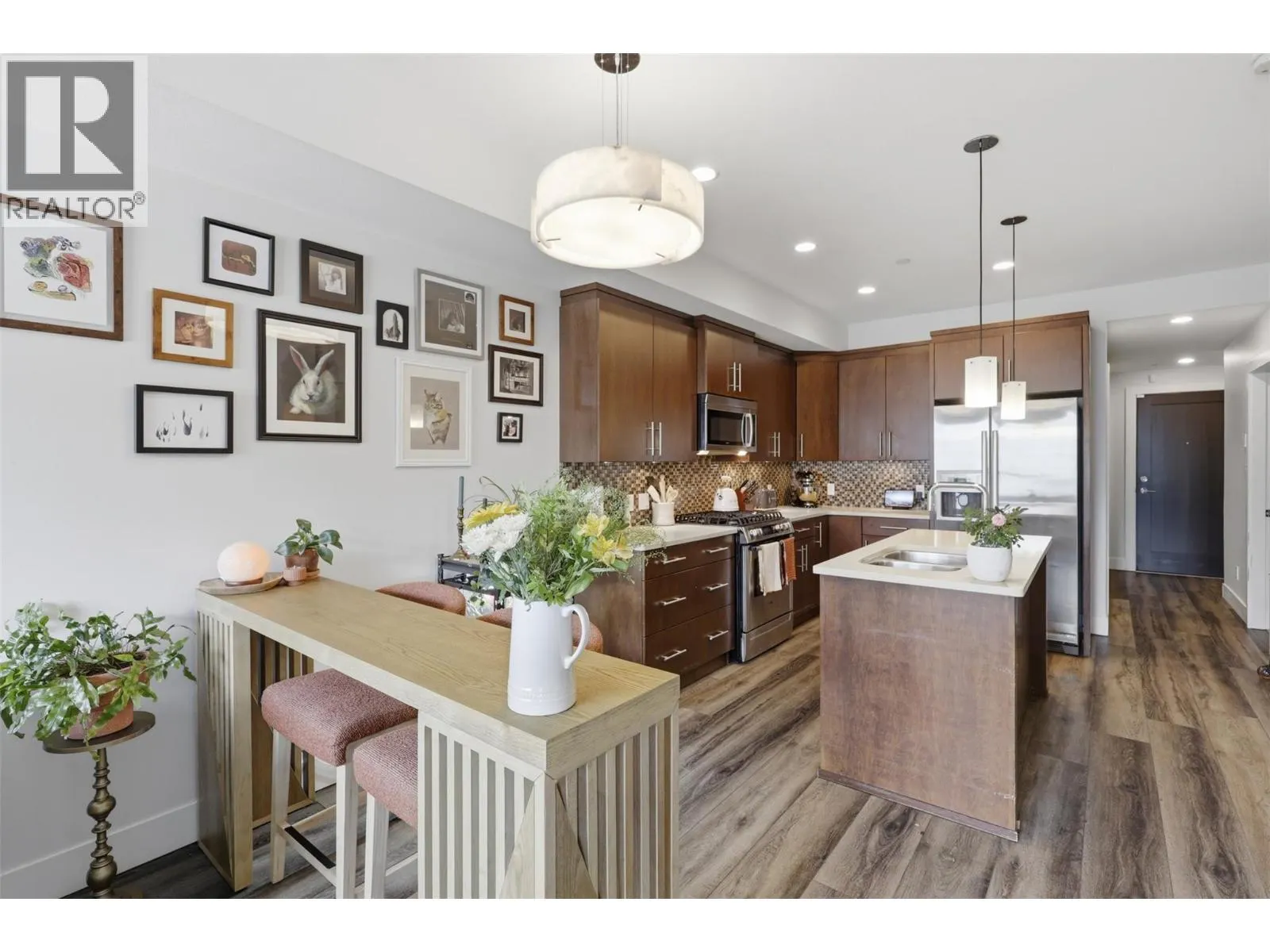 460 5th Avenue Unit# 201