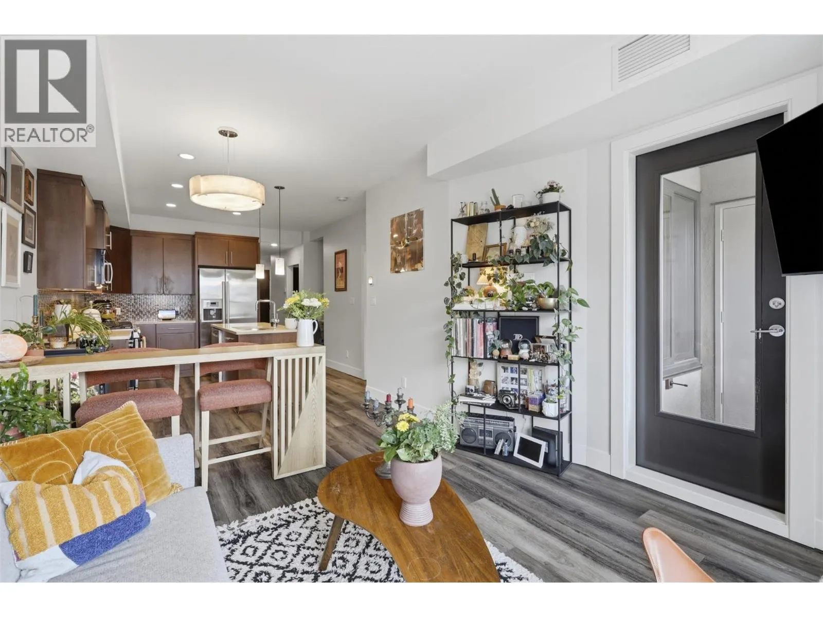 460 5th Avenue Unit# 201