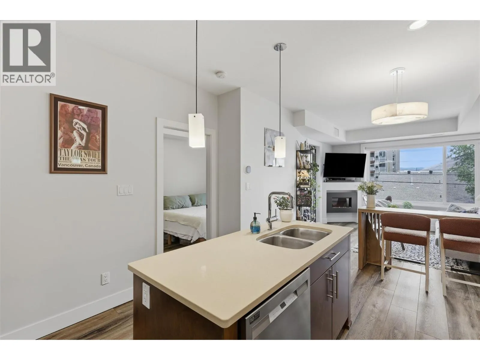 460 5th Avenue Unit# 201