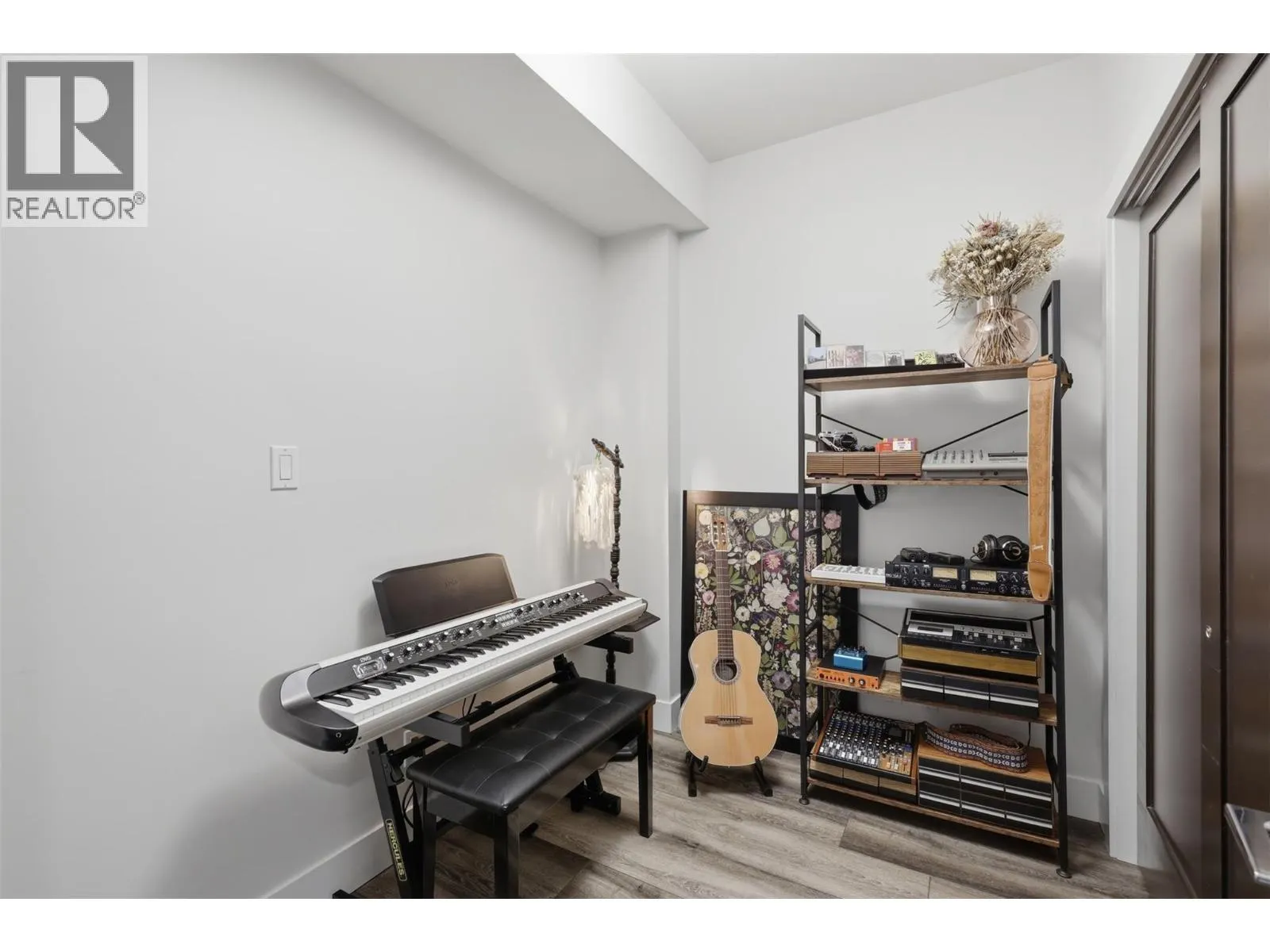 460 5th Avenue Unit# 201