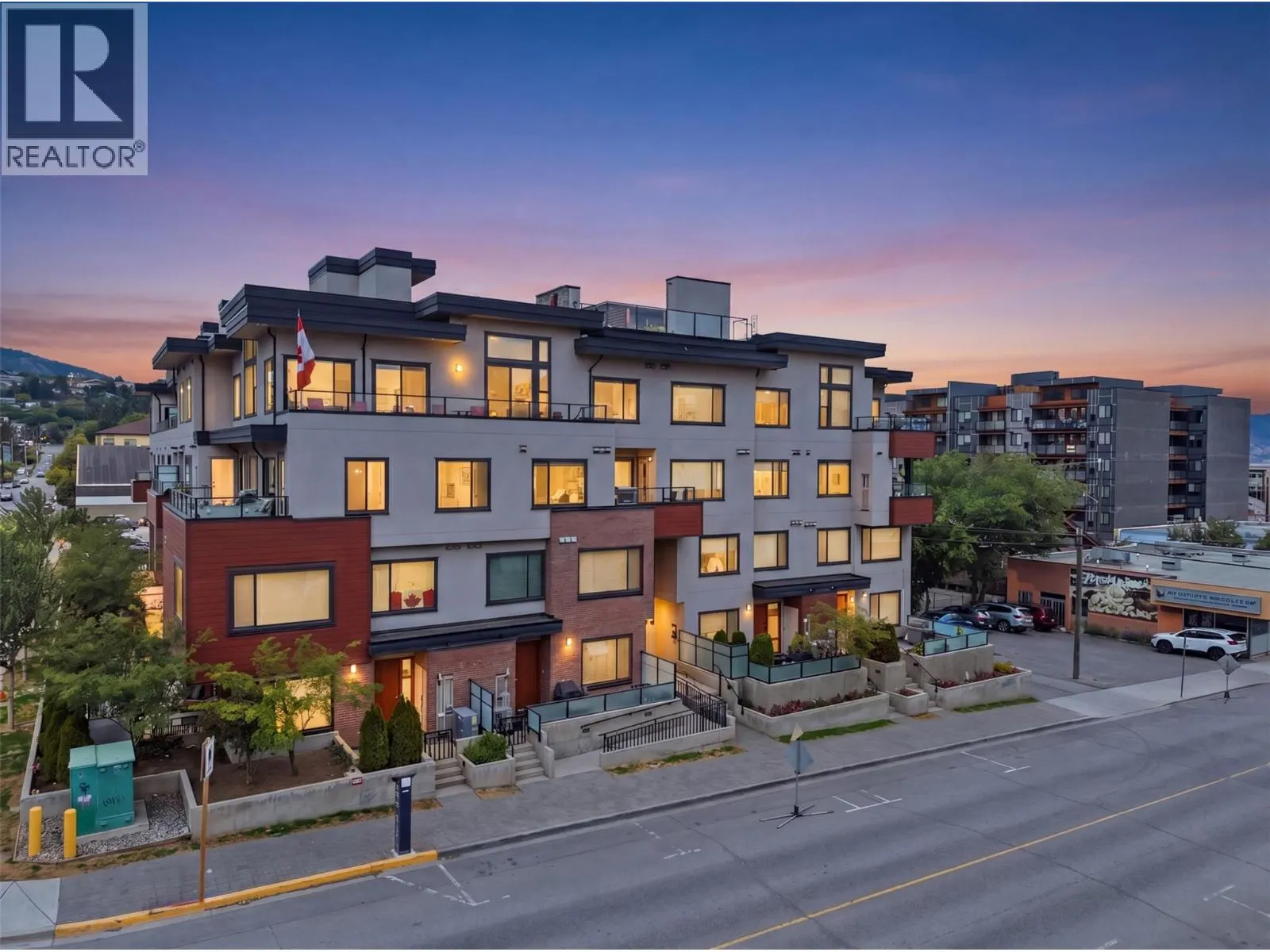 460 5th Avenue Unit# 201