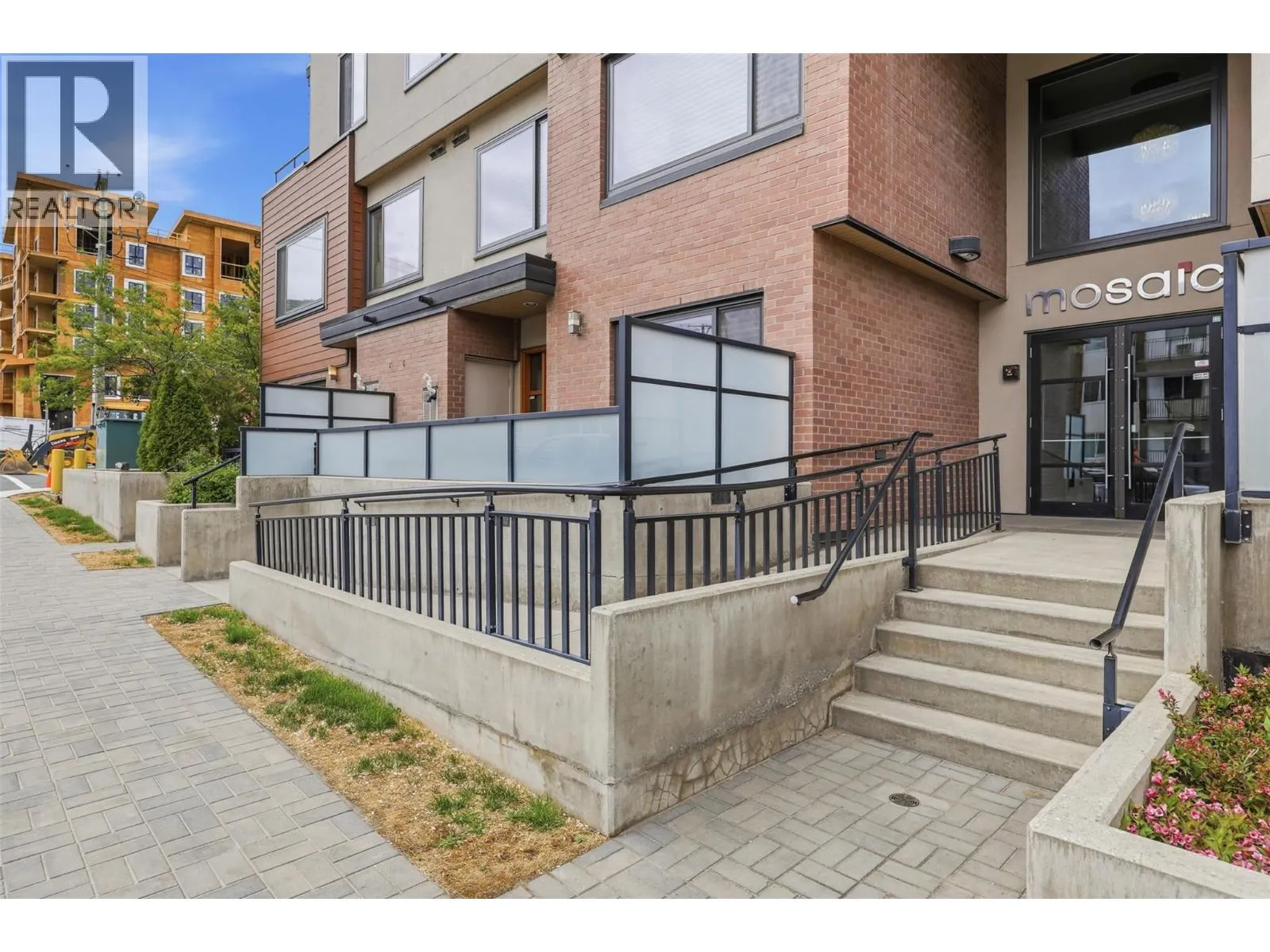 460 5th Avenue Unit# 201