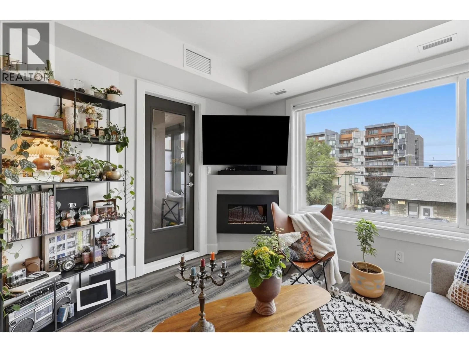 460 5th Avenue Unit# 201