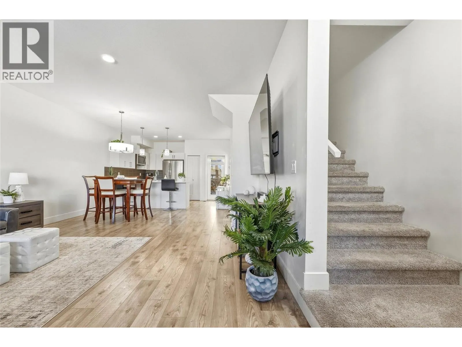 933 Mt Robson Place Unit# 25
