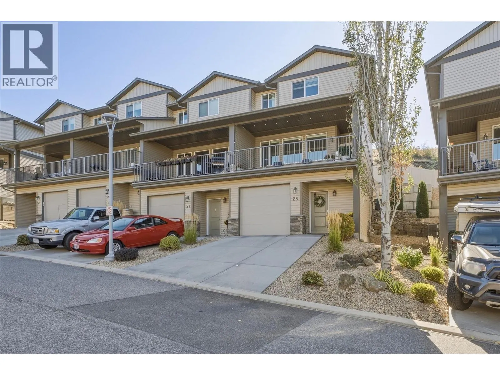 933 Mt Robson Place Unit# 25