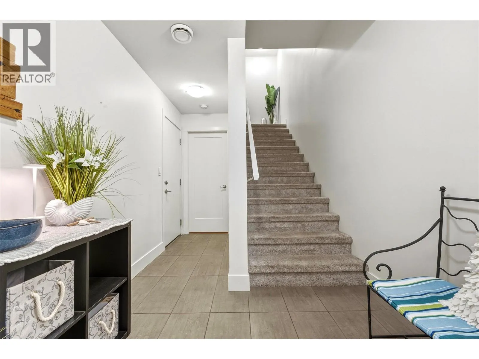 933 Mt Robson Place Unit# 25